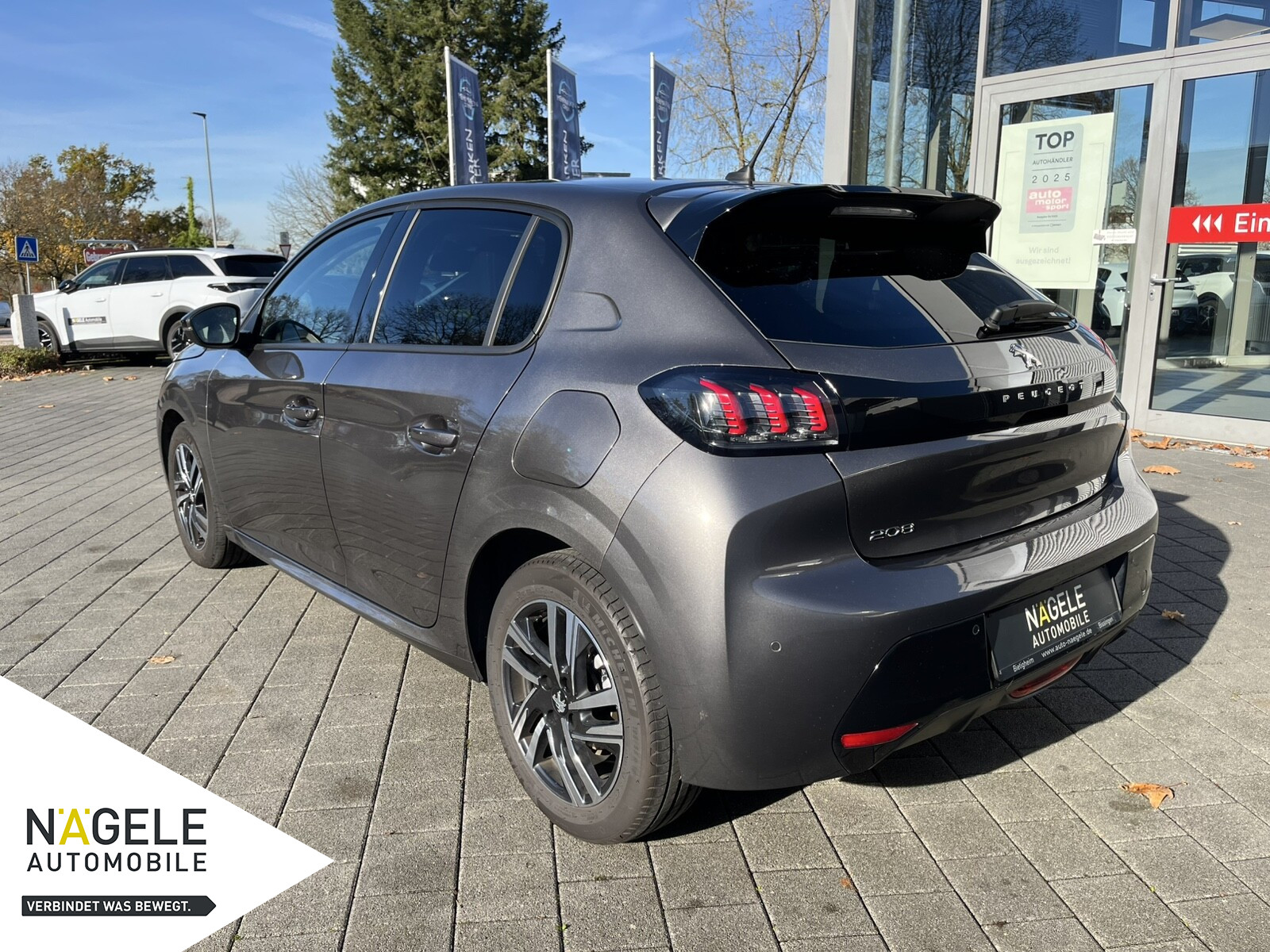 208 Allure Pack 1.2 PT 100 AUT NAVI | SHZ | RFK