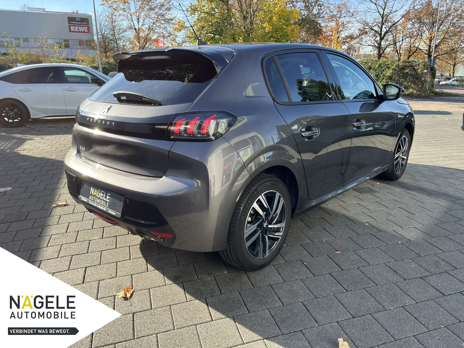 208 Allure Pack 1.2 PT 100 AUT NAVI | SHZ | RFK