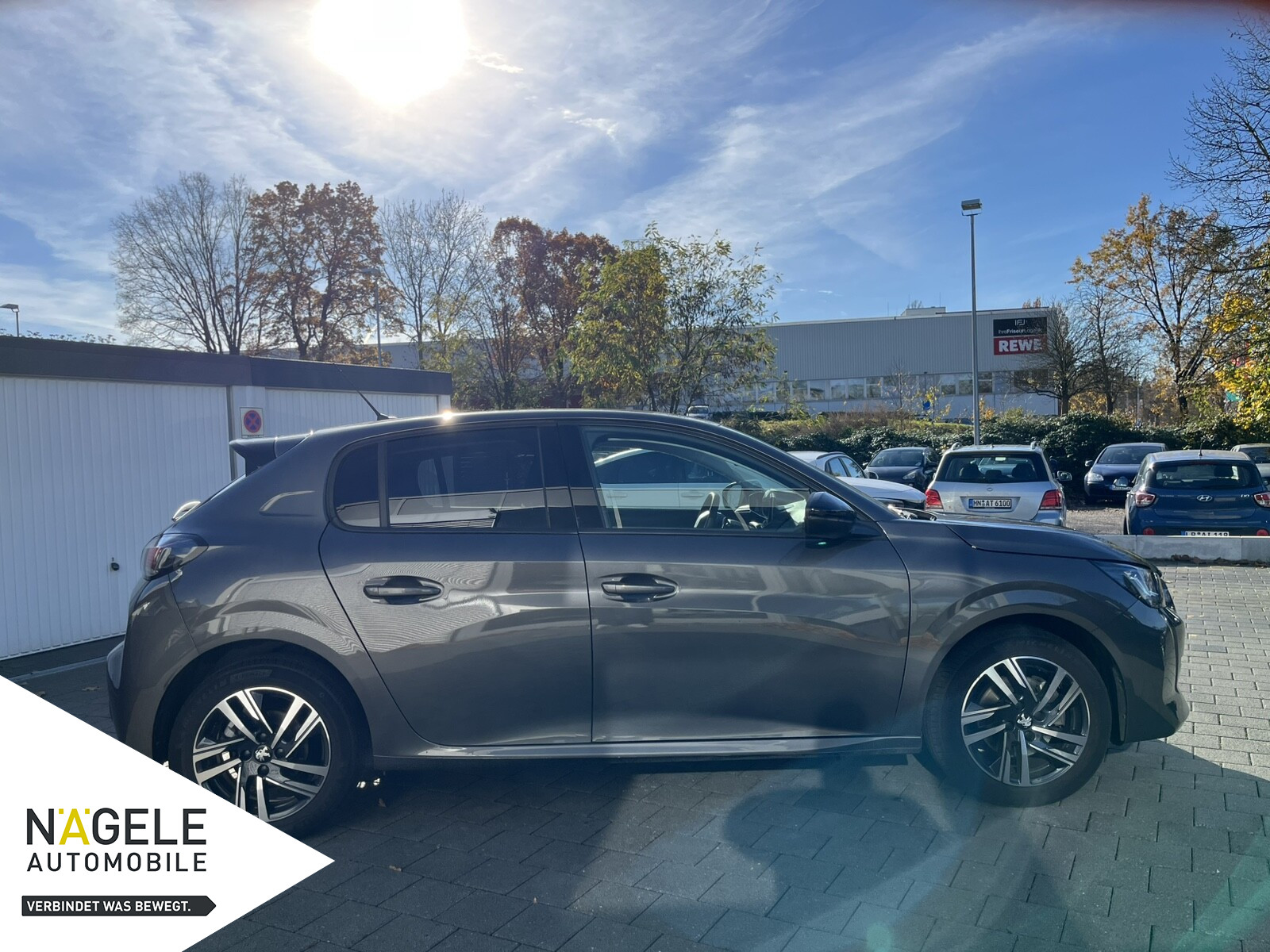 208 Allure Pack 1.2 PT 100 AUT NAVI | SHZ | RFK