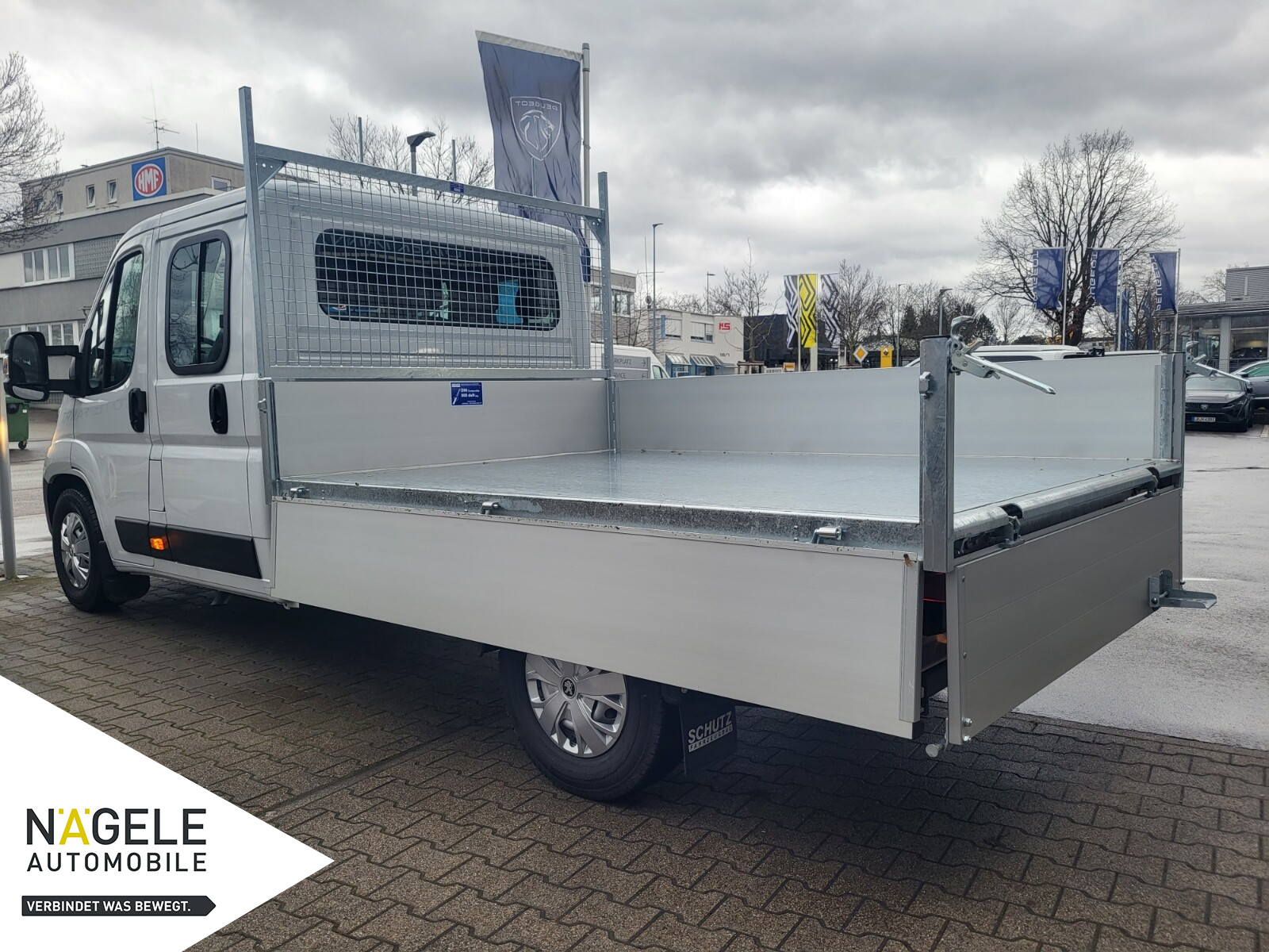 Boxer Kipper Doppelkab. 435 HDi 165 | Navi Klima