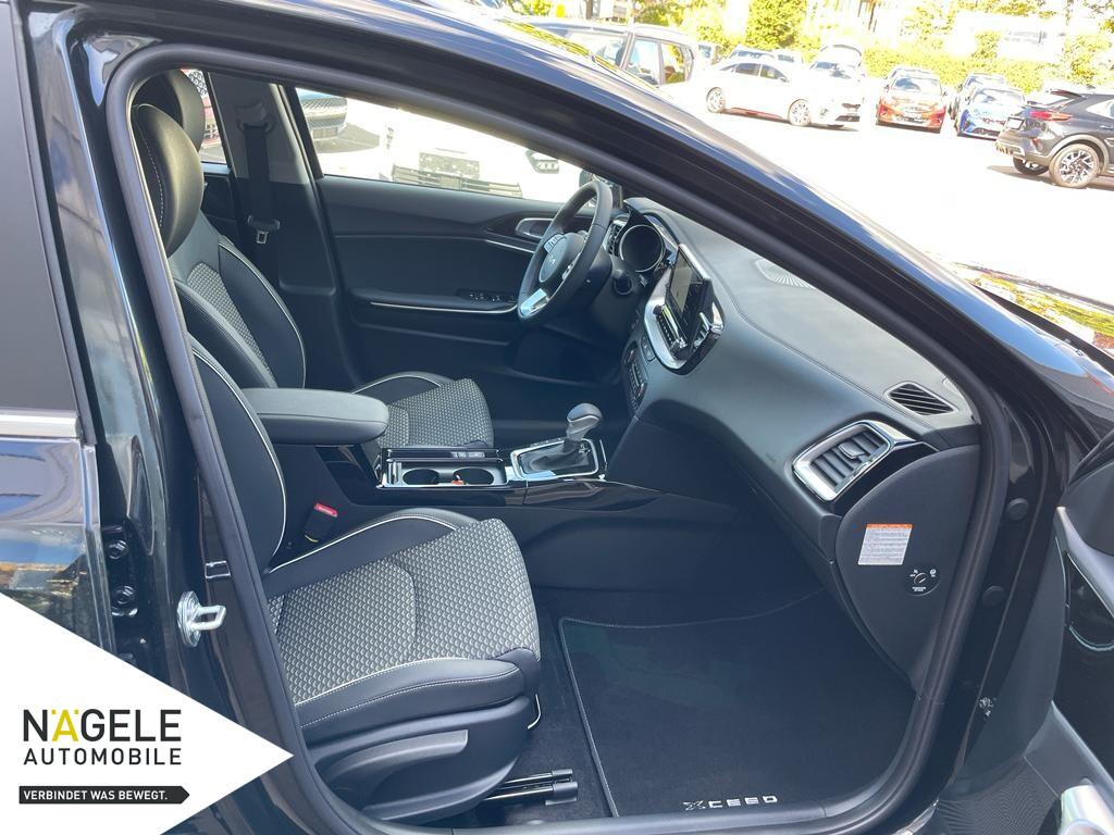 Xceed 1.6 Plug-in Hybrid Spirit|Navi| Klima|SZH