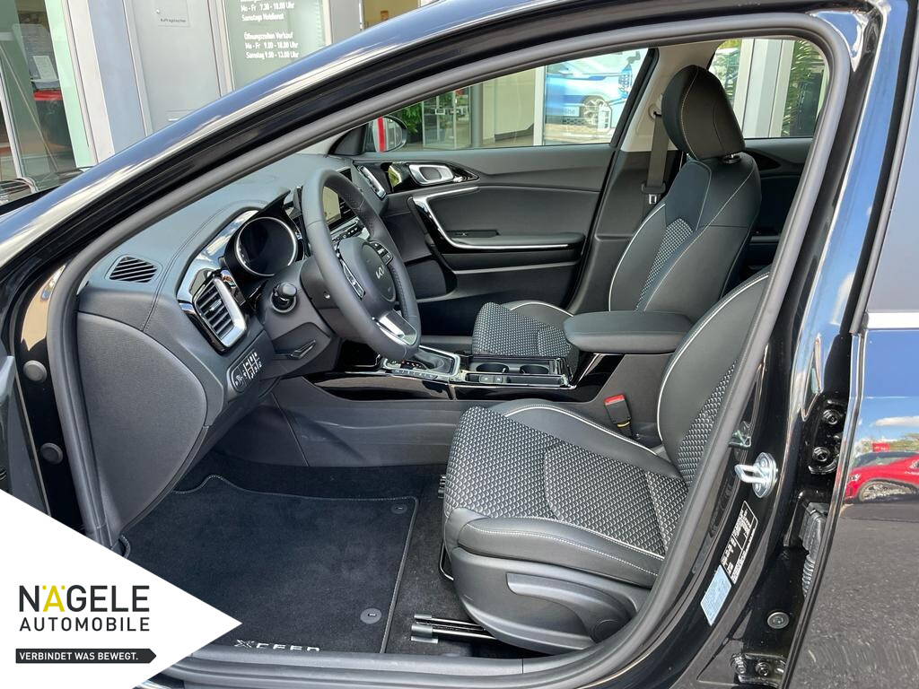 Xceed 1.6 Plug-in Hybrid Spirit|Navi| Klima|SZH