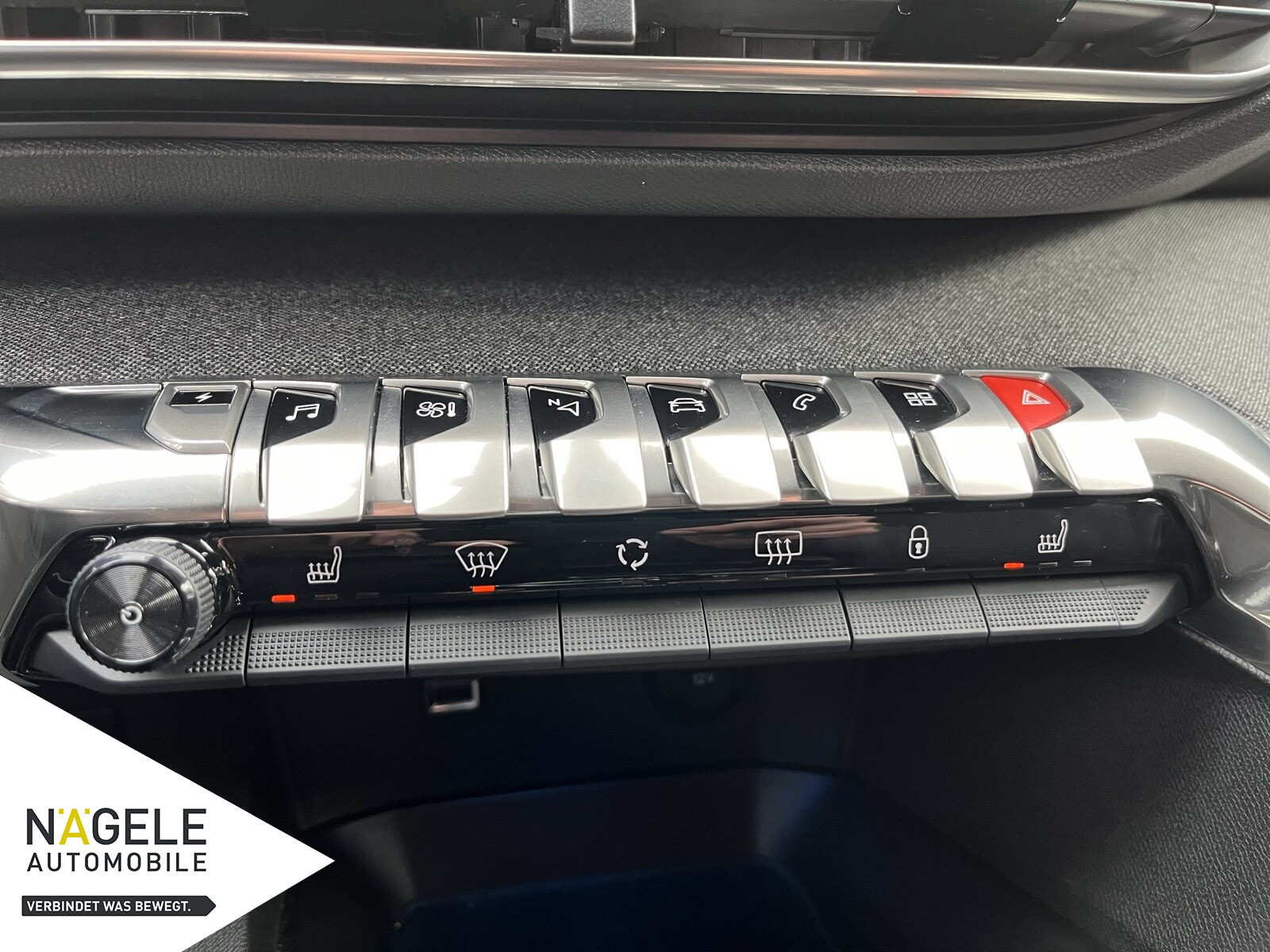 3008 Hybrid 225 Roadtrip Navi | OBC 7,5kW | SHZ