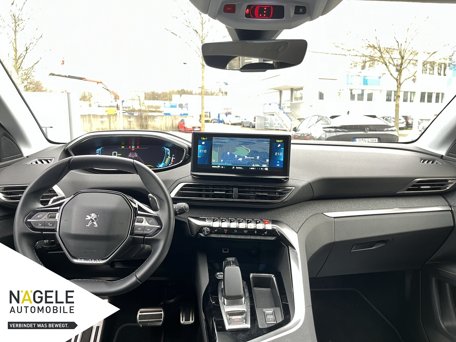 3008 Hybrid 225 Roadtrip Navi | OBC 7,5kW | SHZ