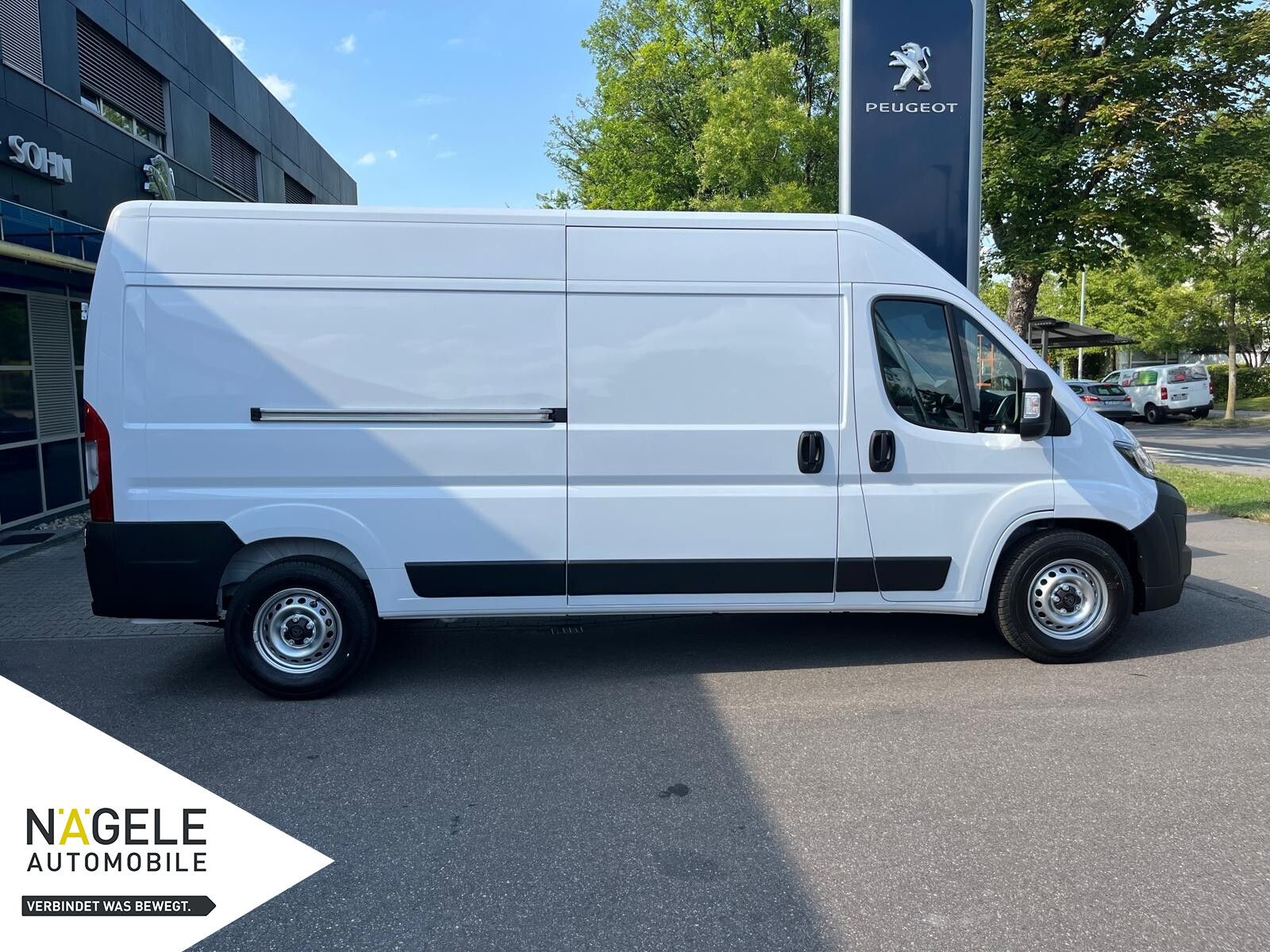 Boxer 335 2.2 BlueHDi L3H2 3,5t Autom./Klima/NSW