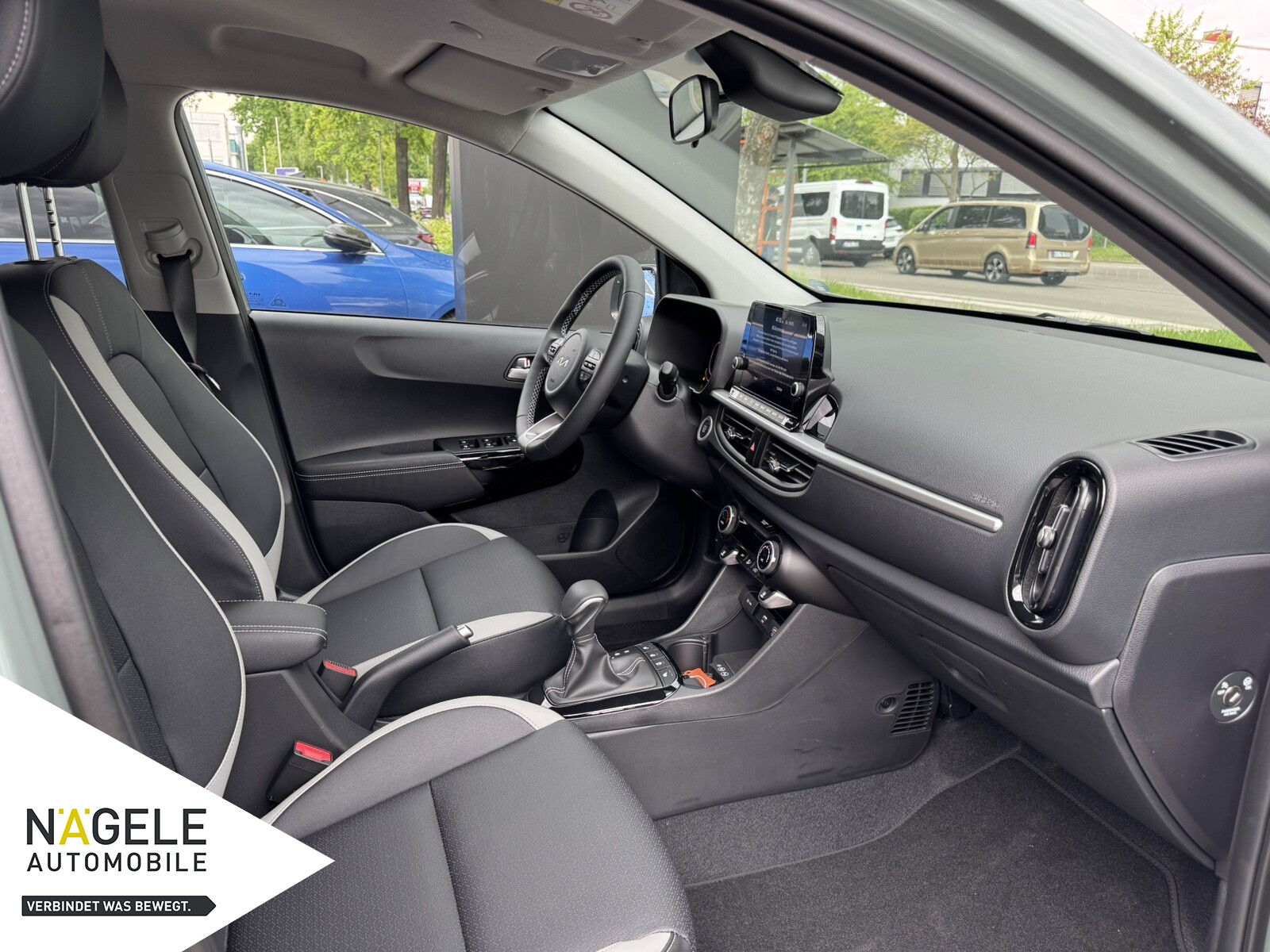 Picanto 1.2 AMT Spirit Premium|NAVI| LED|SZH