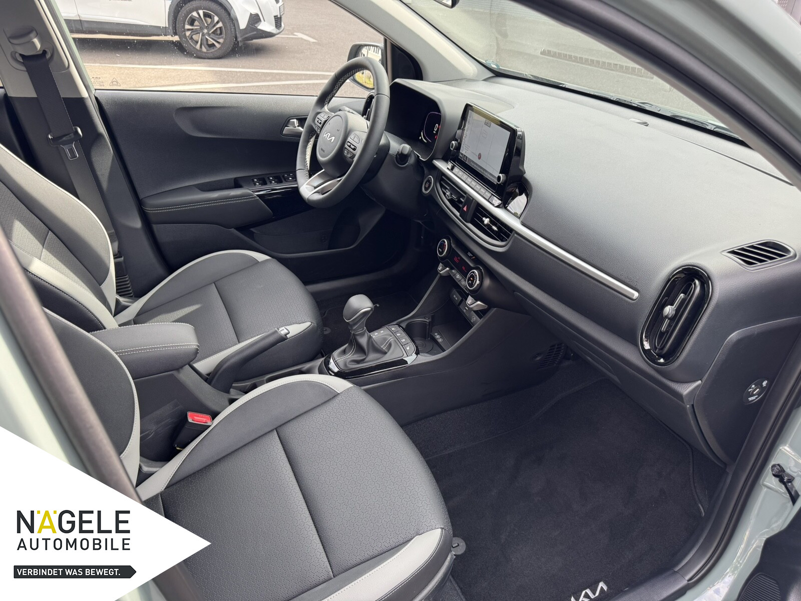 Picanto 1.2 AMT Spirit Premium|NAVI| LED|SZH