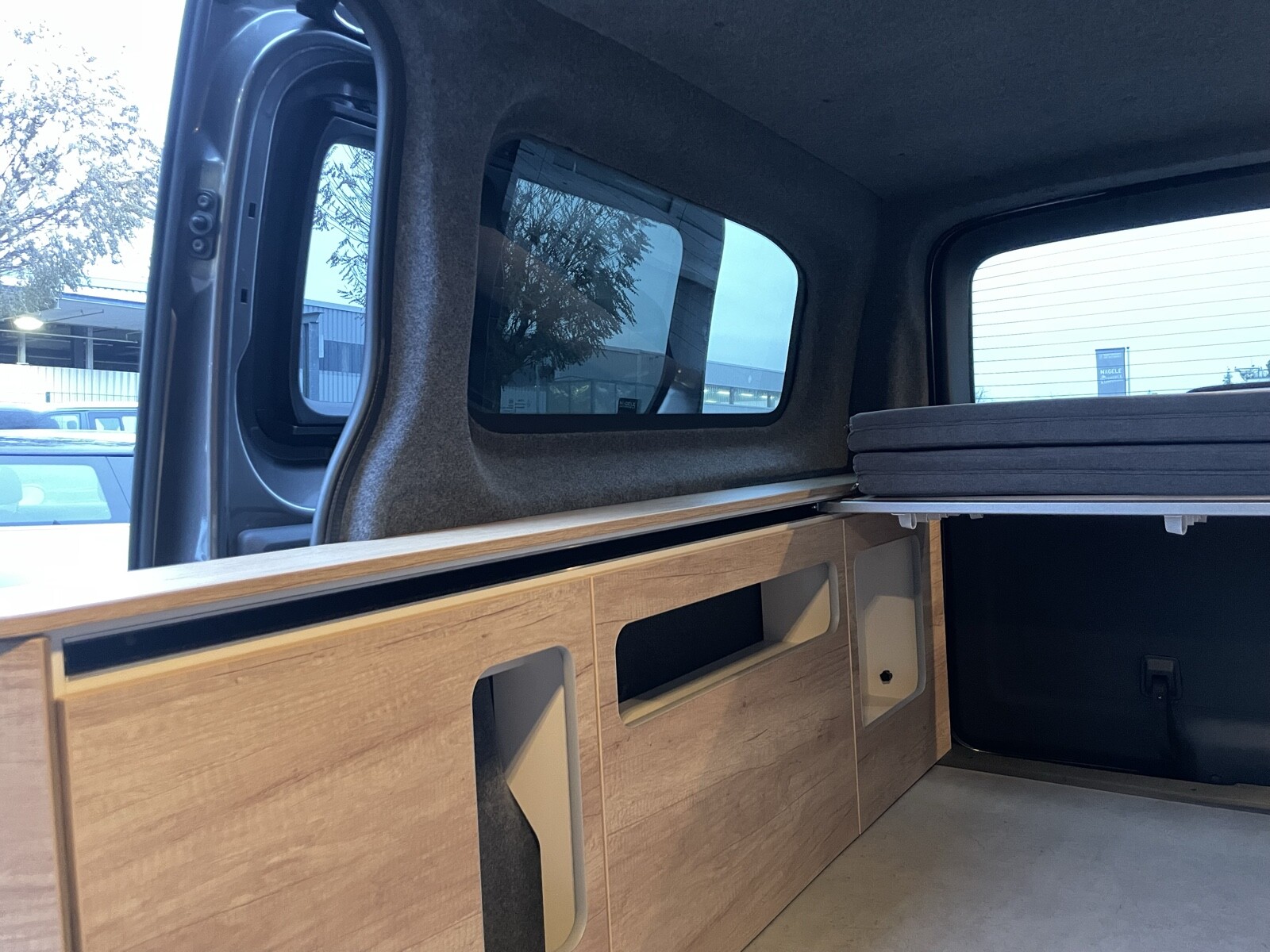 Expert 2.0 lang BHDi 145 FZG629 mit Innenausbau