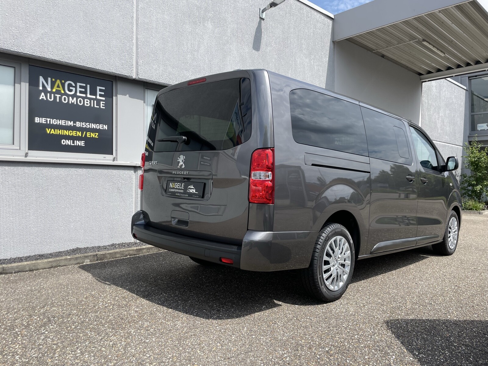 Expert 2.0 lang BHDi 145 FZG629 mit Innenausbau