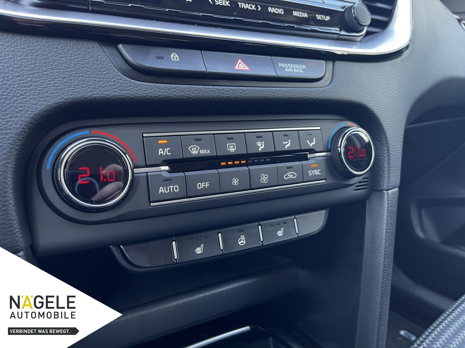 Ceed 1.5 T-GDI 48V Ultimate|Style|Navi|LED Klima
