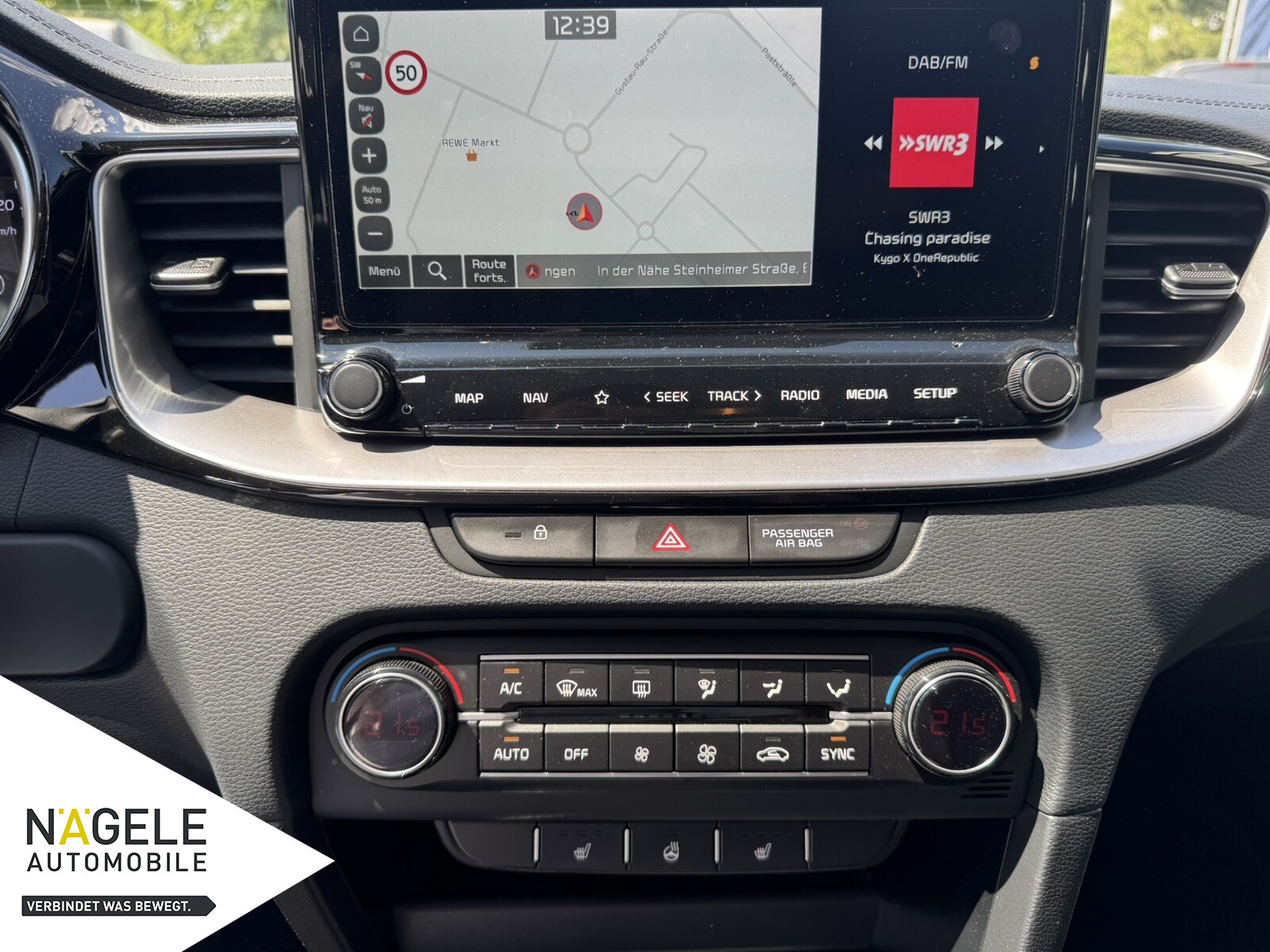 Ceed 1.5 T-GDI DCT Vision|Navi+SZH+LHZ+ACC Klima