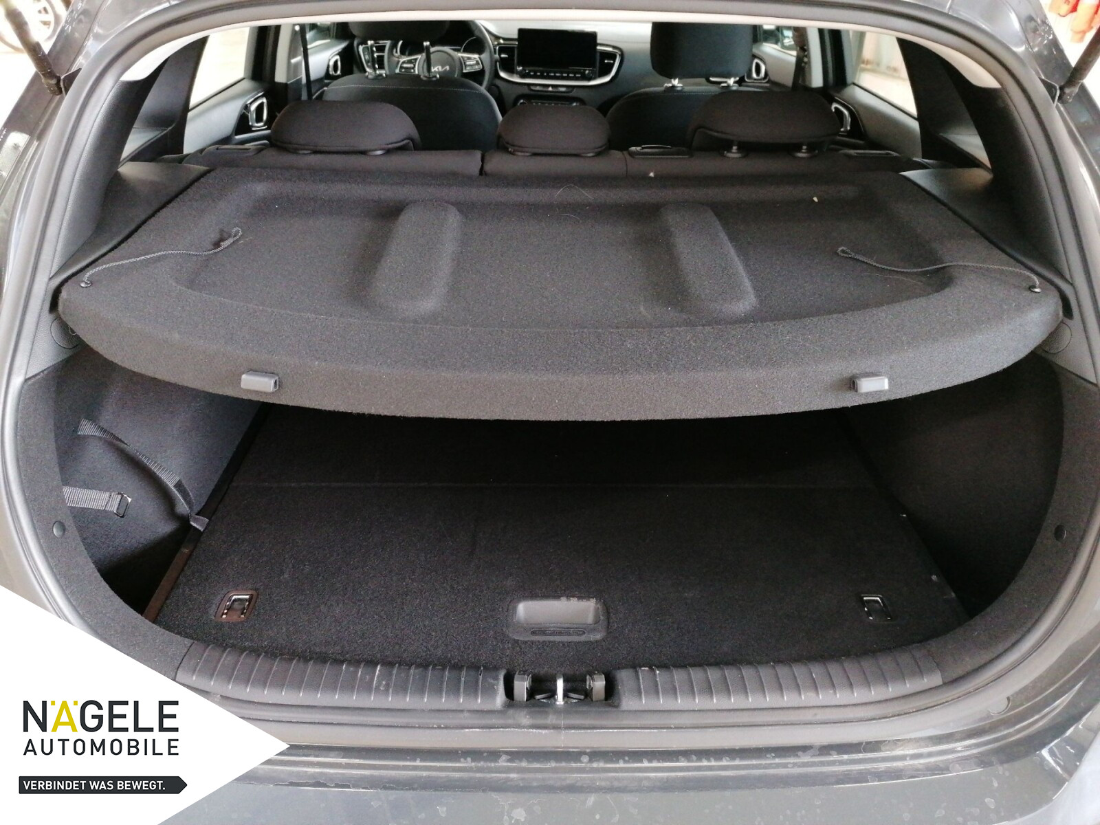 Ceed 1.5 T-GDI DCT Vision Navi+SZH+LHZ+ACC Klima