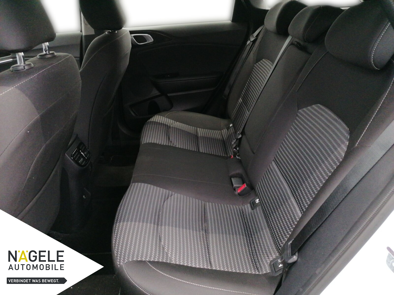 Ceed SW 1.5 T-GDI DCT Vision|Navi+SZH+LHZ+ACC BC