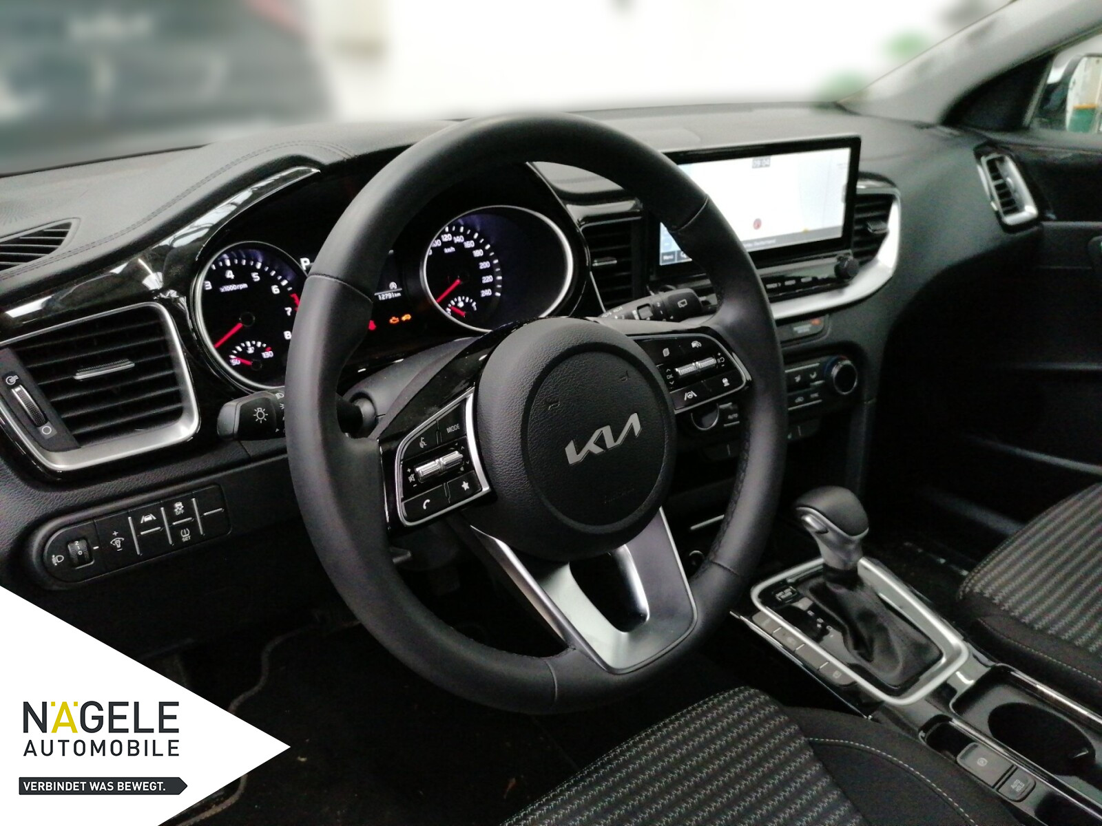 Ceed SW 1.5 T-GDI DCT Vision|Navi+SZH+LHZ+ACC BC