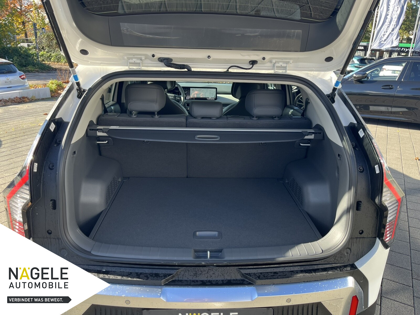 EV3 Earth 81,4kWh+V2L+Wärmepumpe+ACC Klima/LED