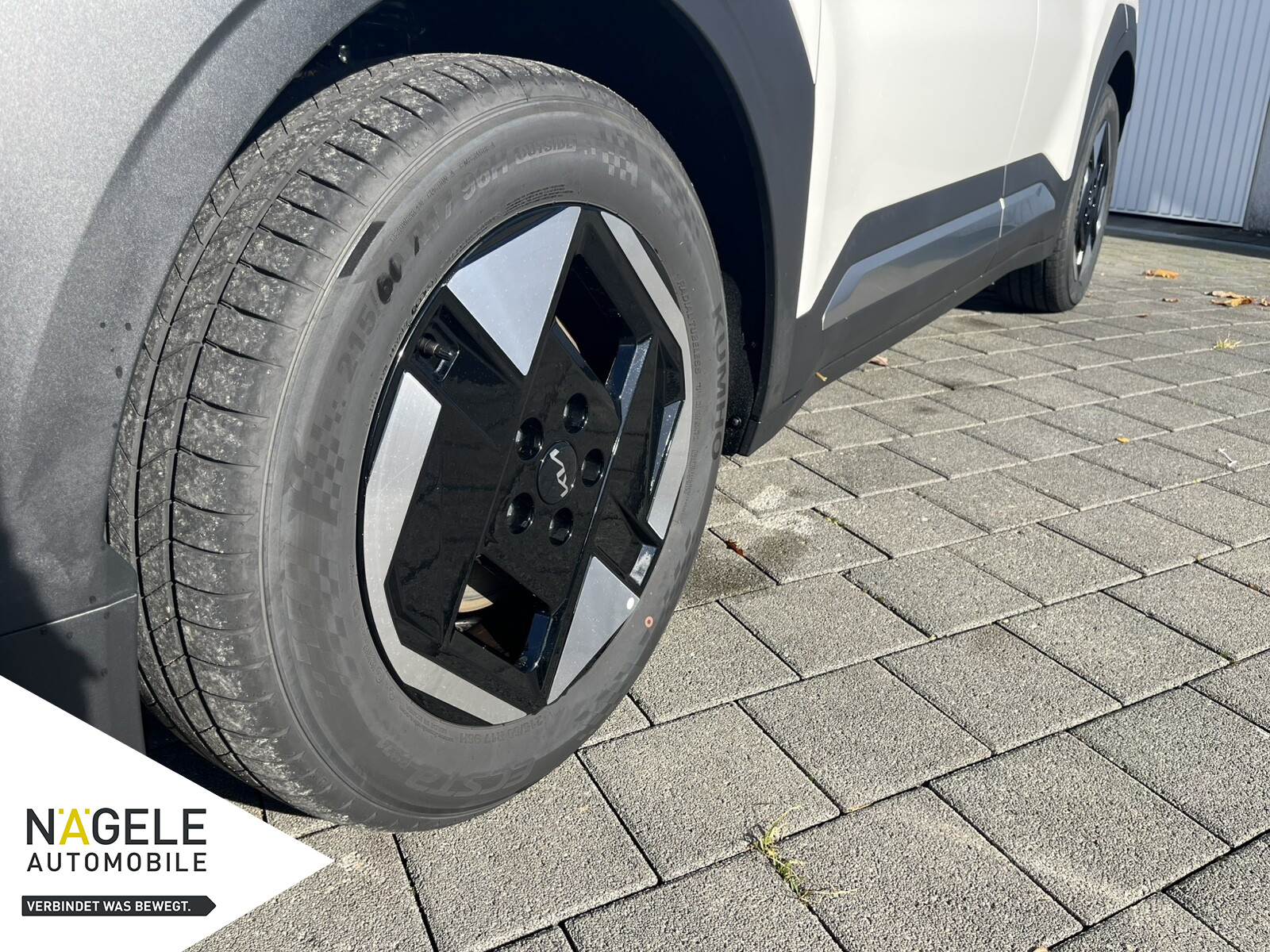 EV3 Earth 81,4kWh+V2L+Wärmepumpe+ACC Klima/LED