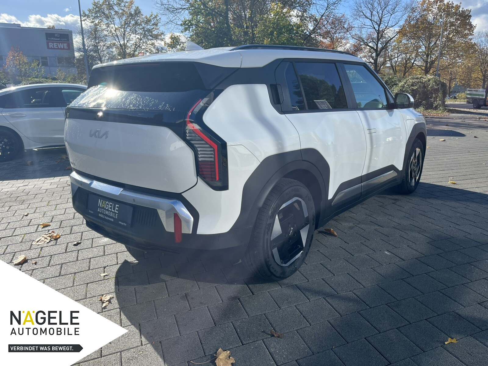 EV3 Earth 81,4kWh+V2L+Wärmepumpe+ACC Klima/LED