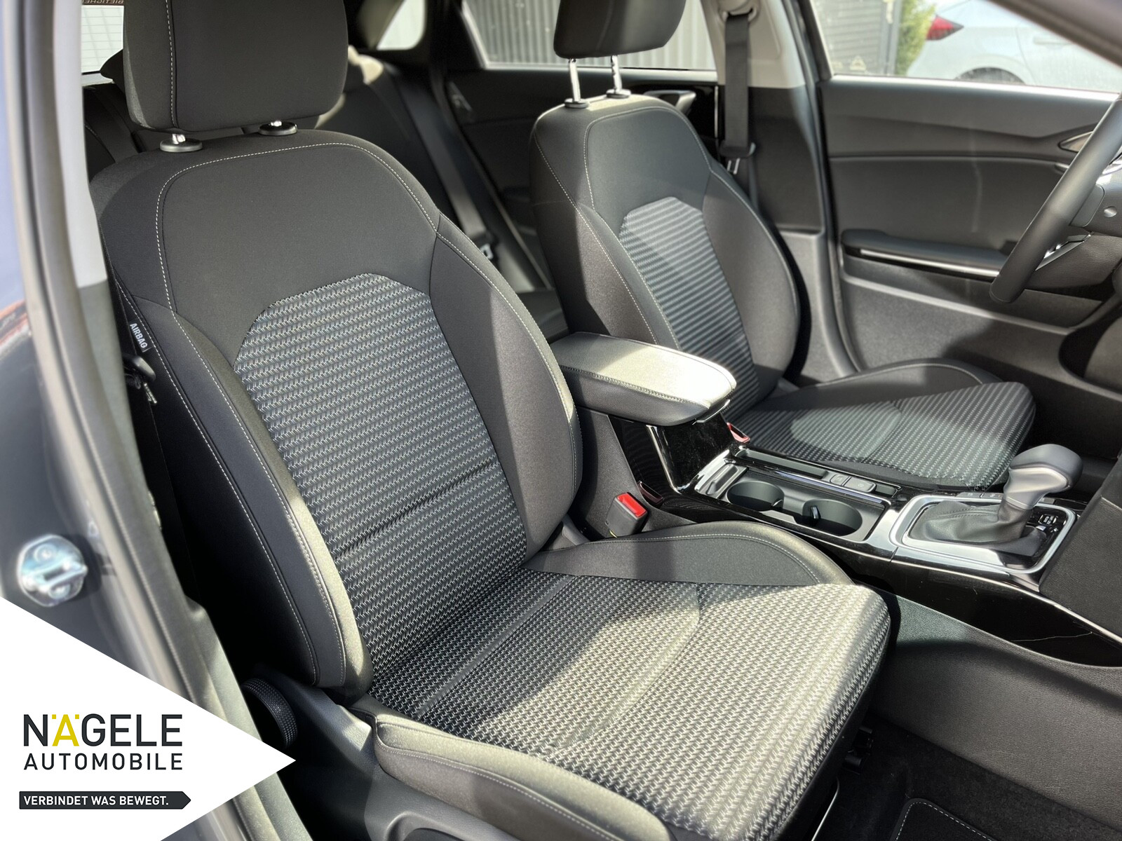 Ceed 1.5 T-GDI MH Automatik Ultimate Edition LED