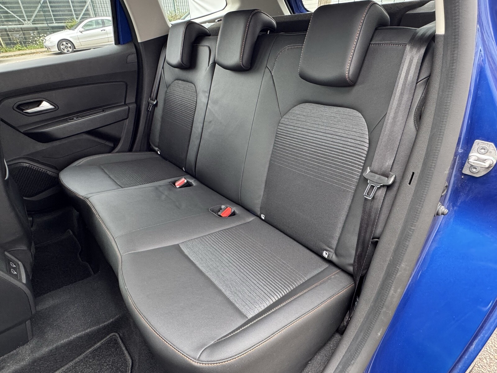 Duster II 1.3 TCe 150 Extreme SHZ | Kamera vorne & hinten
