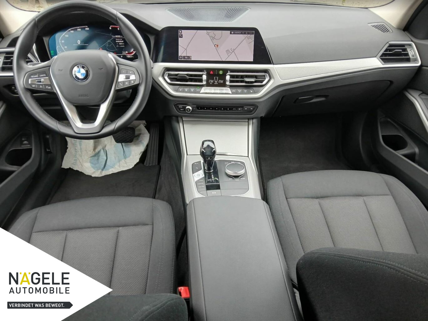 318d Touring|Live Cockpit+LED+Carplay+Tempomat