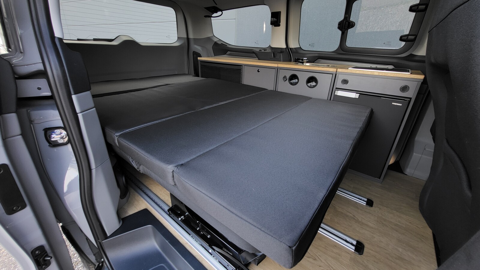 Ford Tourneo Custom - level 2 - Wohnmobil | AWD