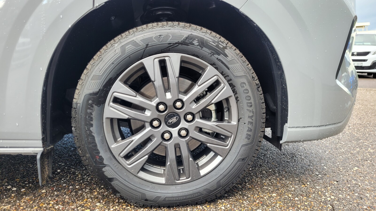 Ford Tourneo Custom - level 2 - Wohnmobil | AWD