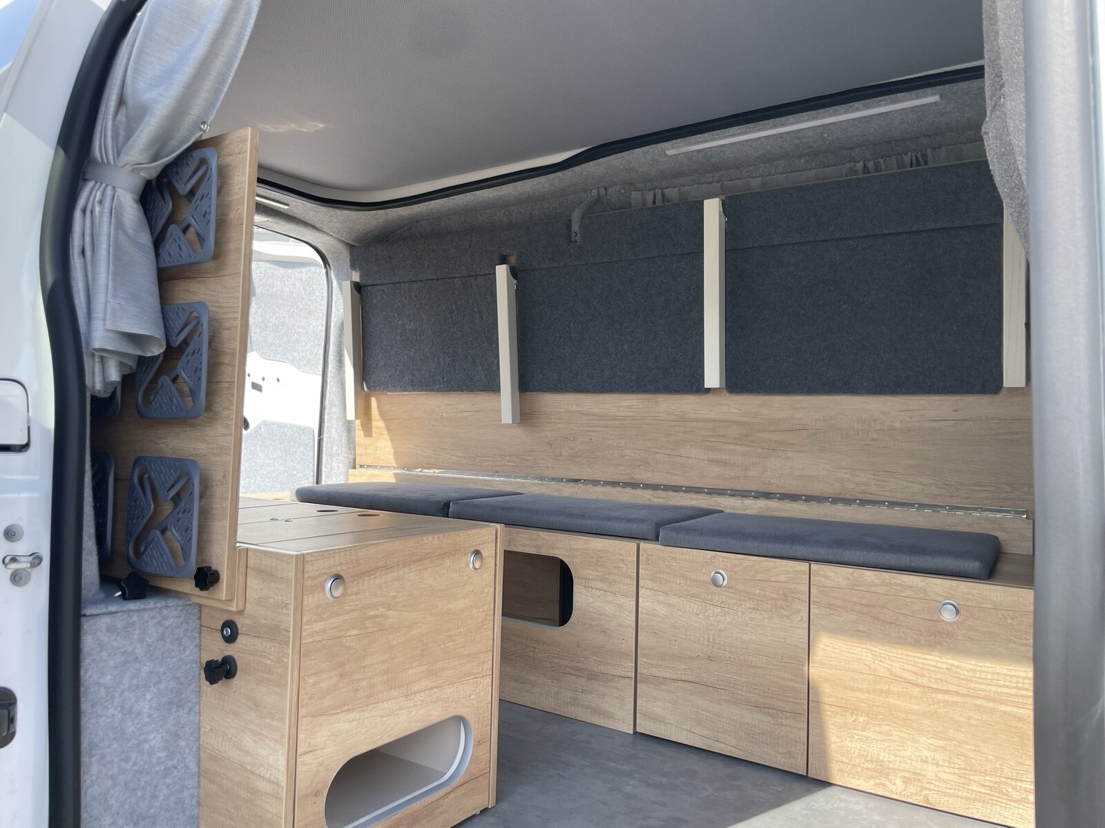 Sunvan Compact Wohnmobil FZG618 | Schlaf-Hubdach