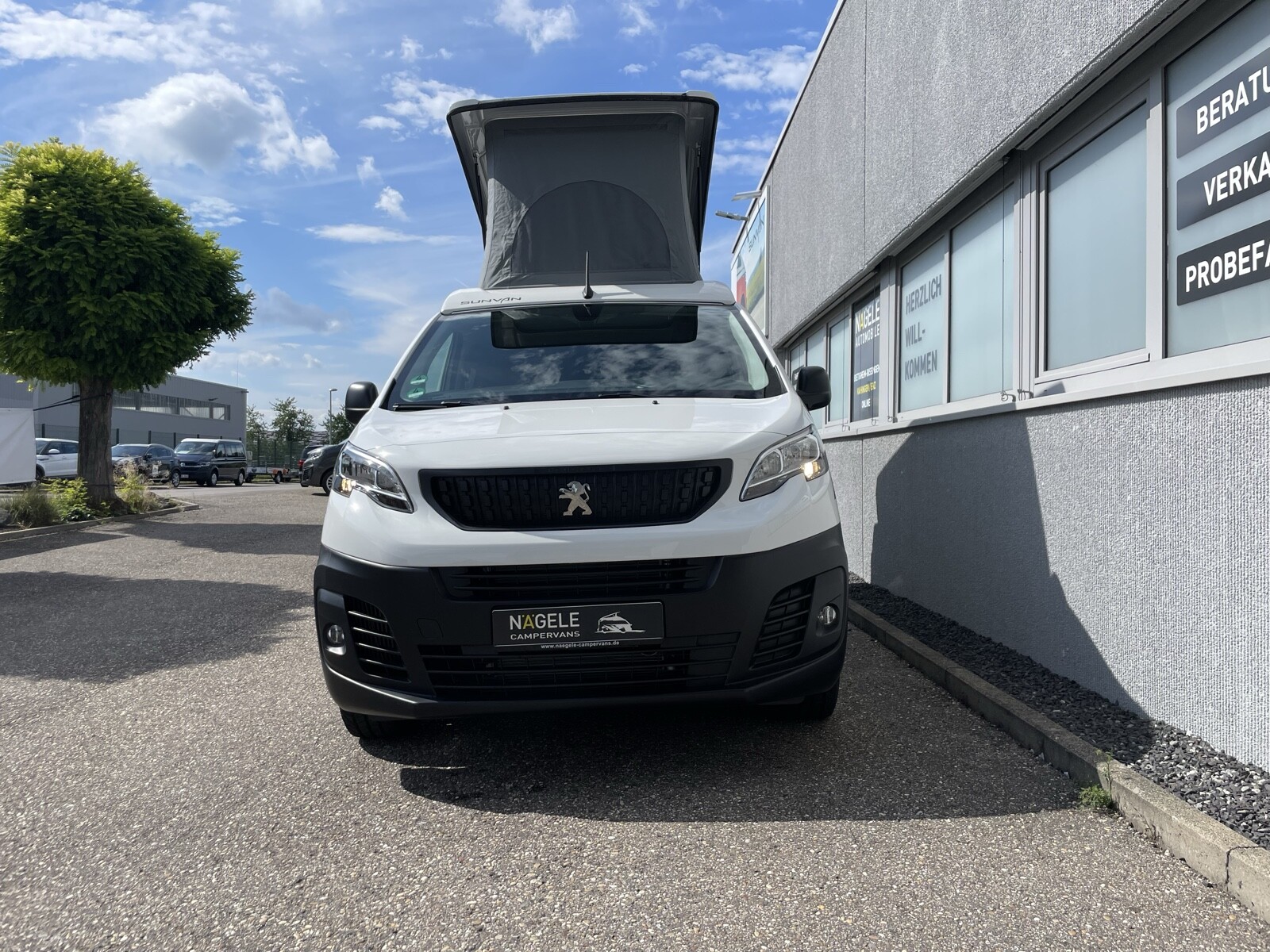 Sunvan Compact Wohnmobil FZG618 | Schlaf-Hubdach