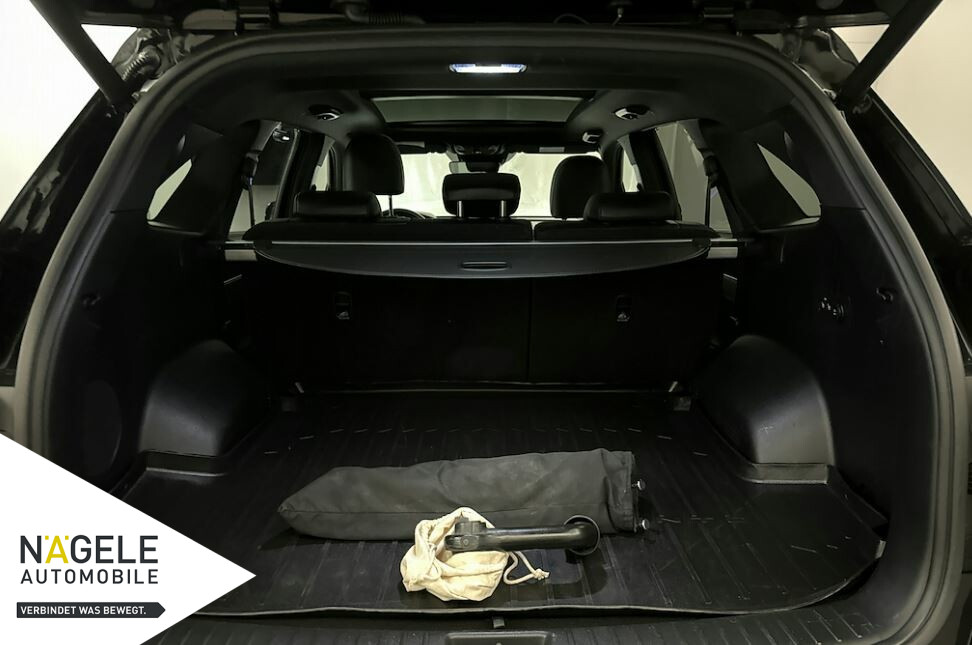 Sorento 2.2CRDi 4WD Platinum|Leder+ACC+Pano+AHK