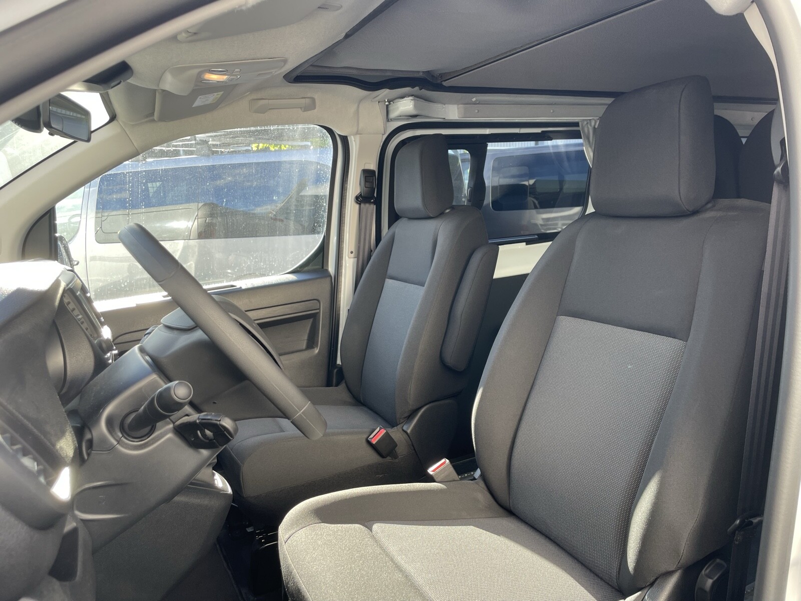 Expert 2.0 BlueHDi 145 - MULTIVAN MEHRSITZER