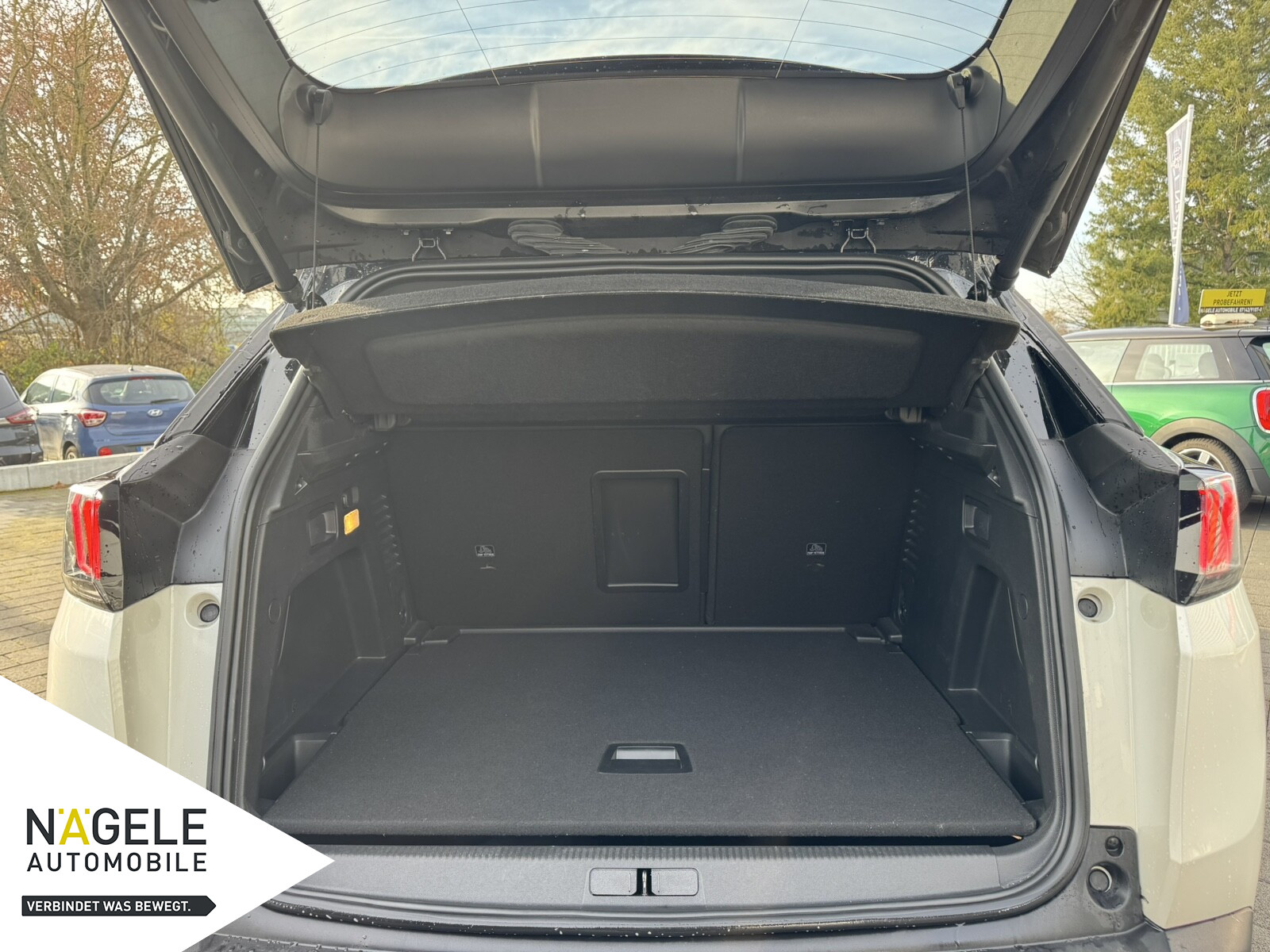 3008 1.2 130 GT Automatik +Panodach+LED+Navi BC