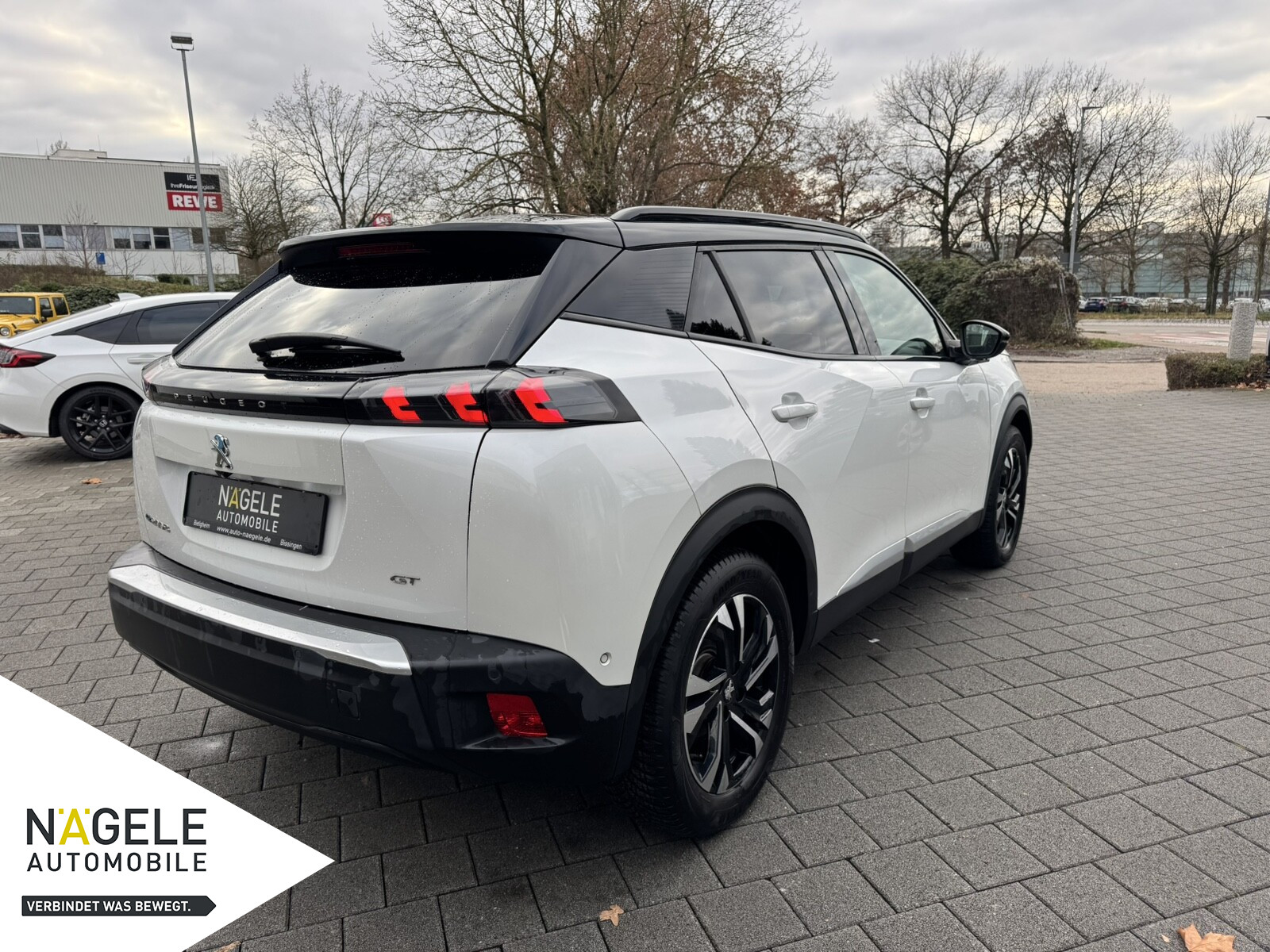 e-2008 GT+Navi+ACC+Rückfahrkamera+Panoramadach