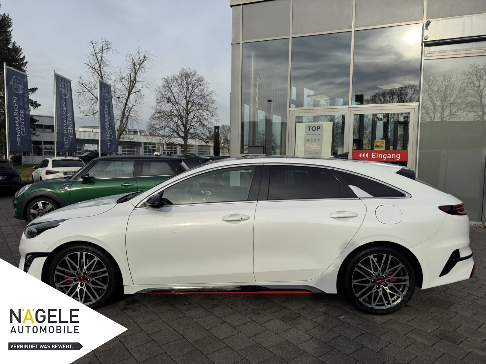 Proceed 1.6 T-GDI DCT GT|Navi| Panoramadach