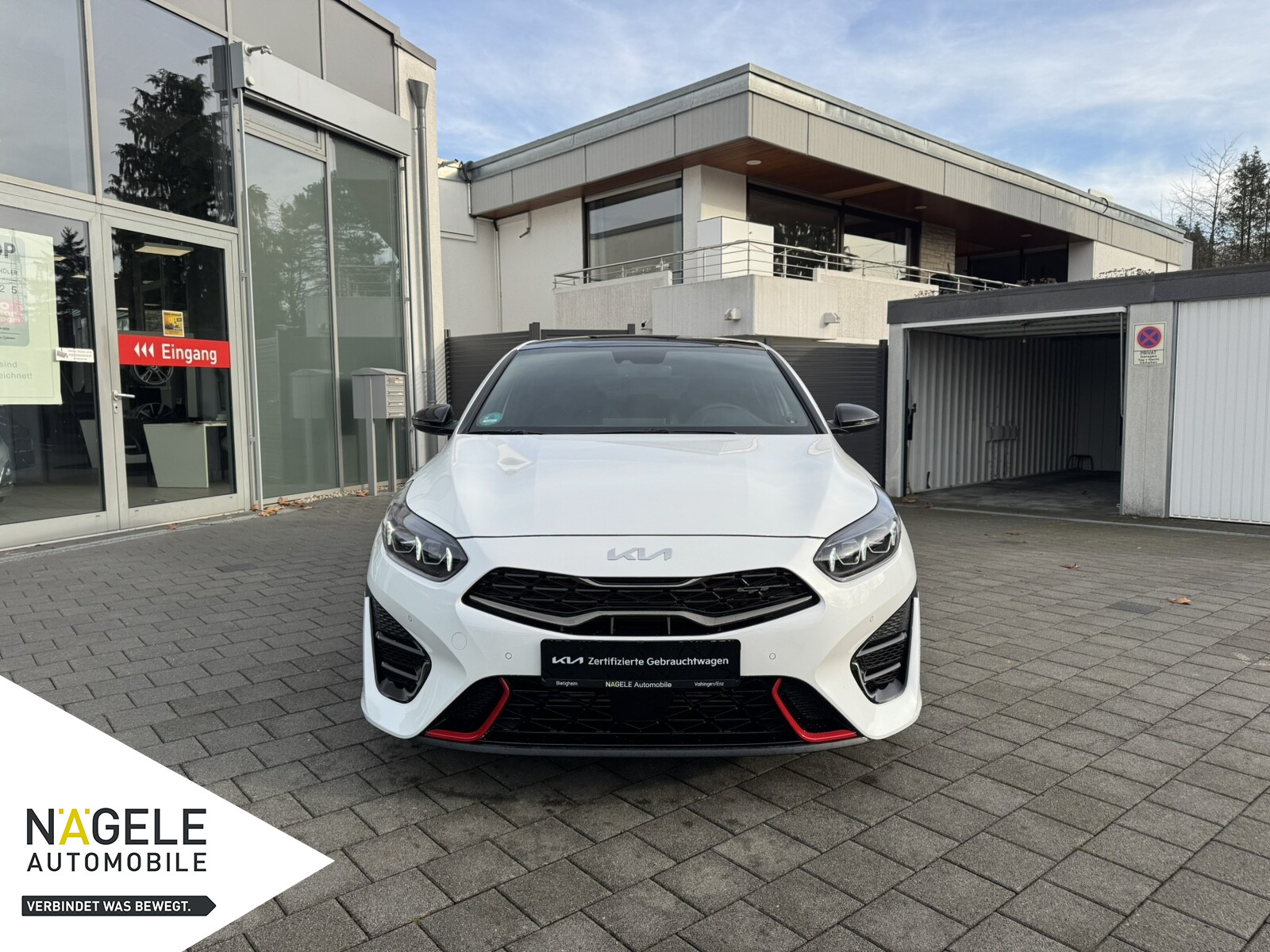 Proceed 1.6 T-GDI DCT GT|Navi| Panoramadach