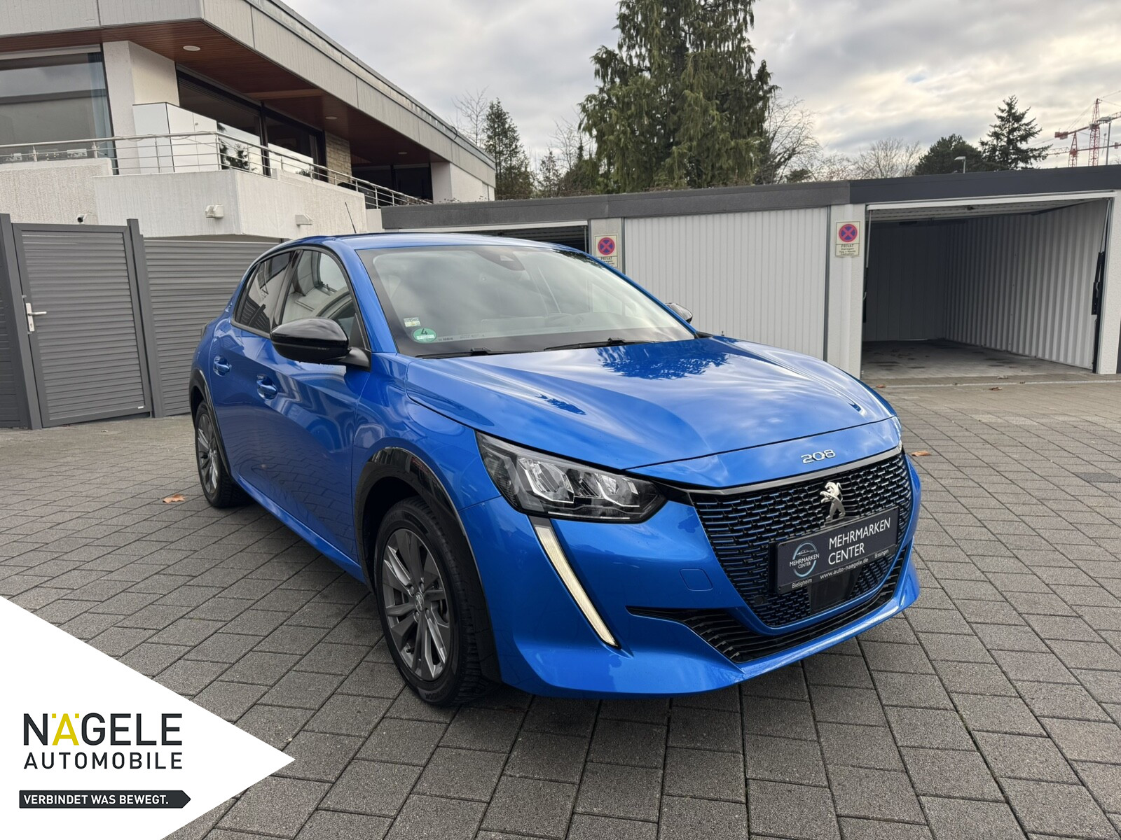 e-208 136 Allure Pack|Klima| Bluetooth|SZH BC