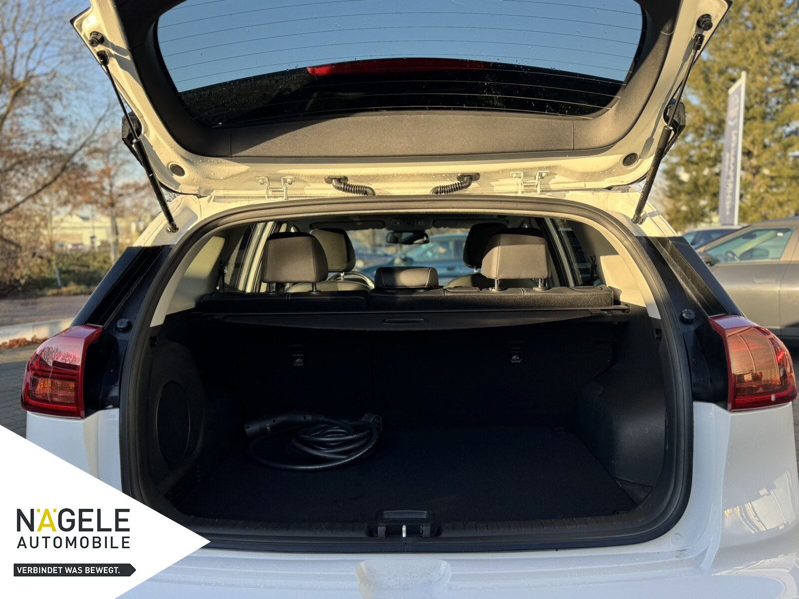 e-Niro Spirit 64 kWh+Navi+3Phasen+LED SHD/Klima