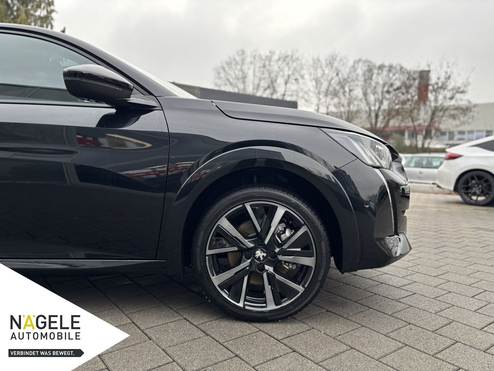 e-208 136 GT+|Navi| Panoramadach|SZH Pano.-Dach