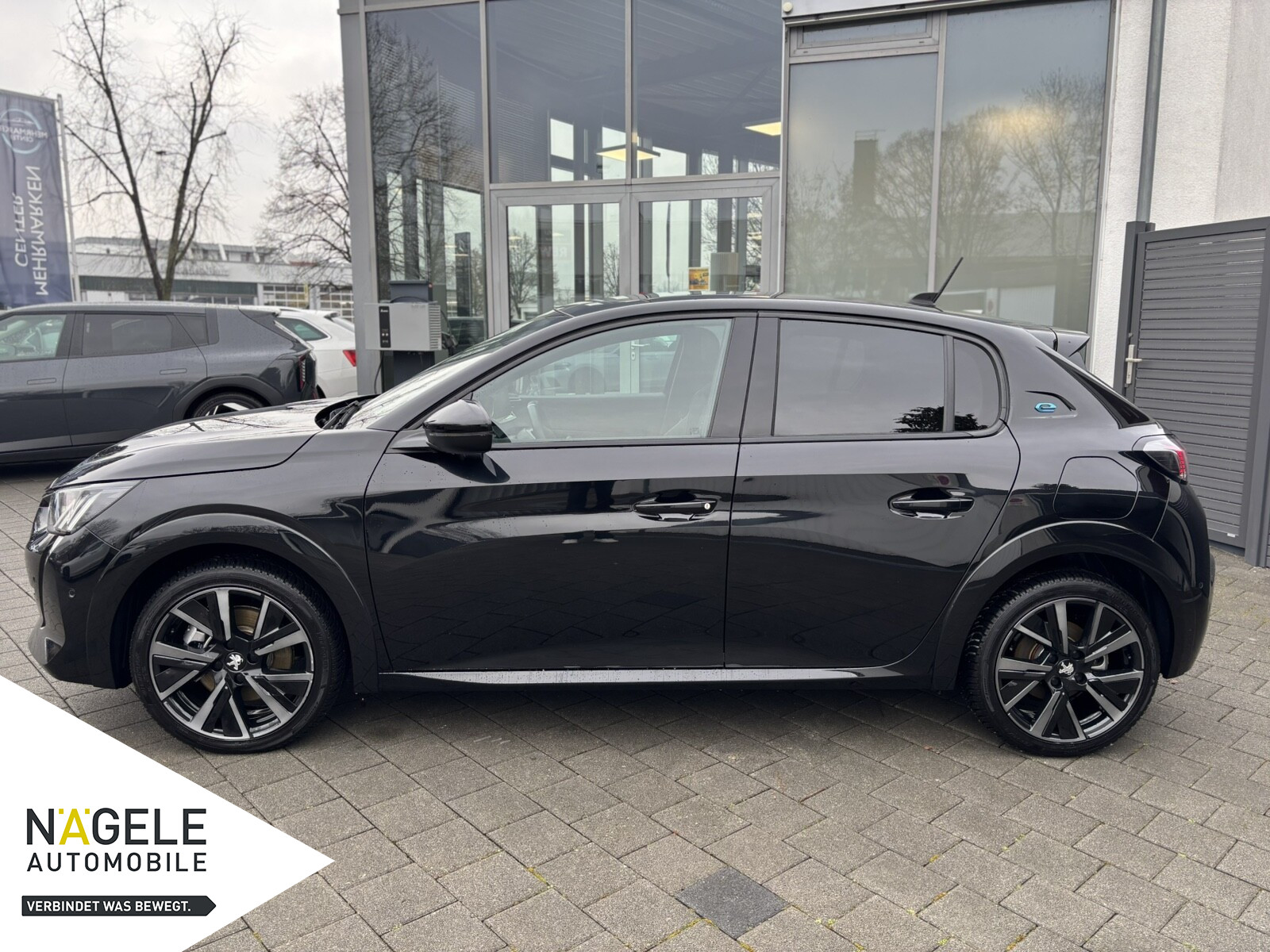 e-208 136 GT+|Navi| Panoramadach|SZH Pano.-Dach