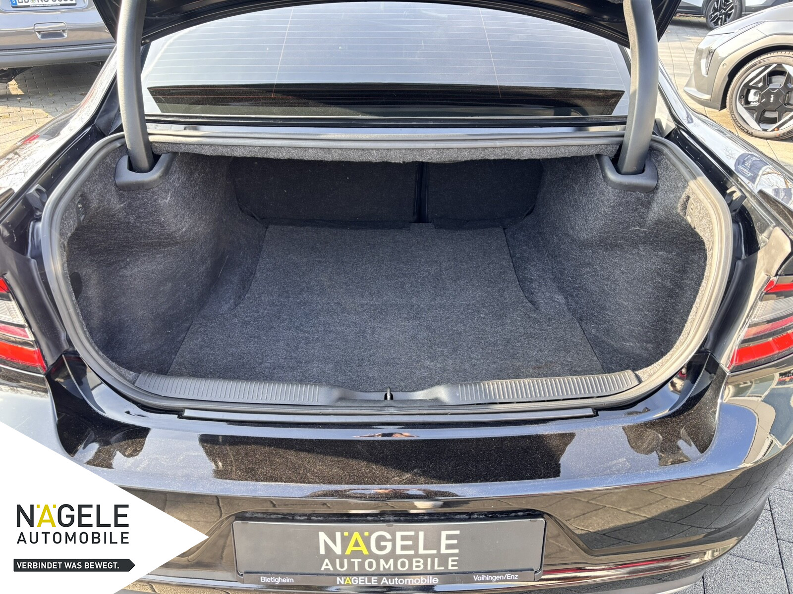 Charger 5.7 HEMI|LEDER+KEYLESS+ALPINE+SITZHEIZ