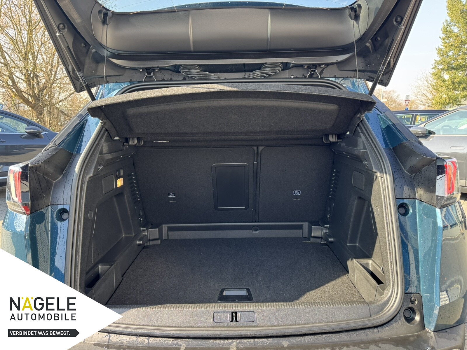 3008 1.2 Hybrid 136 GT|Navi| el. Heckklappe|SZH