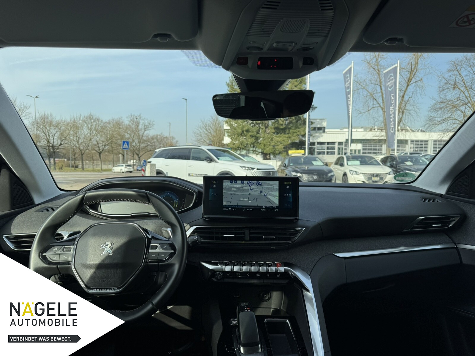 3008 Hybrid4 PHEV 300 Allure Pack|AHK+SHZ+NAVI