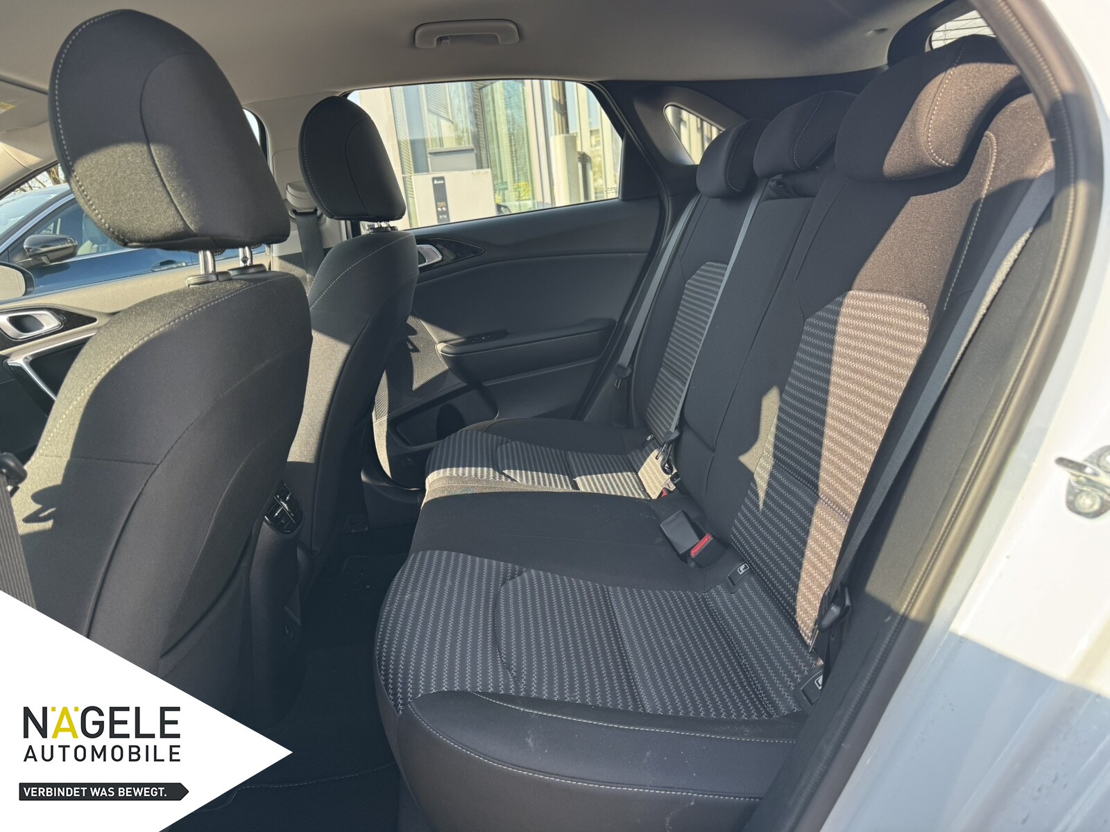 Ceed 1.5 T-GDI DCT|ACC+NAVI+SHZ+CARPLAY+KAMERA