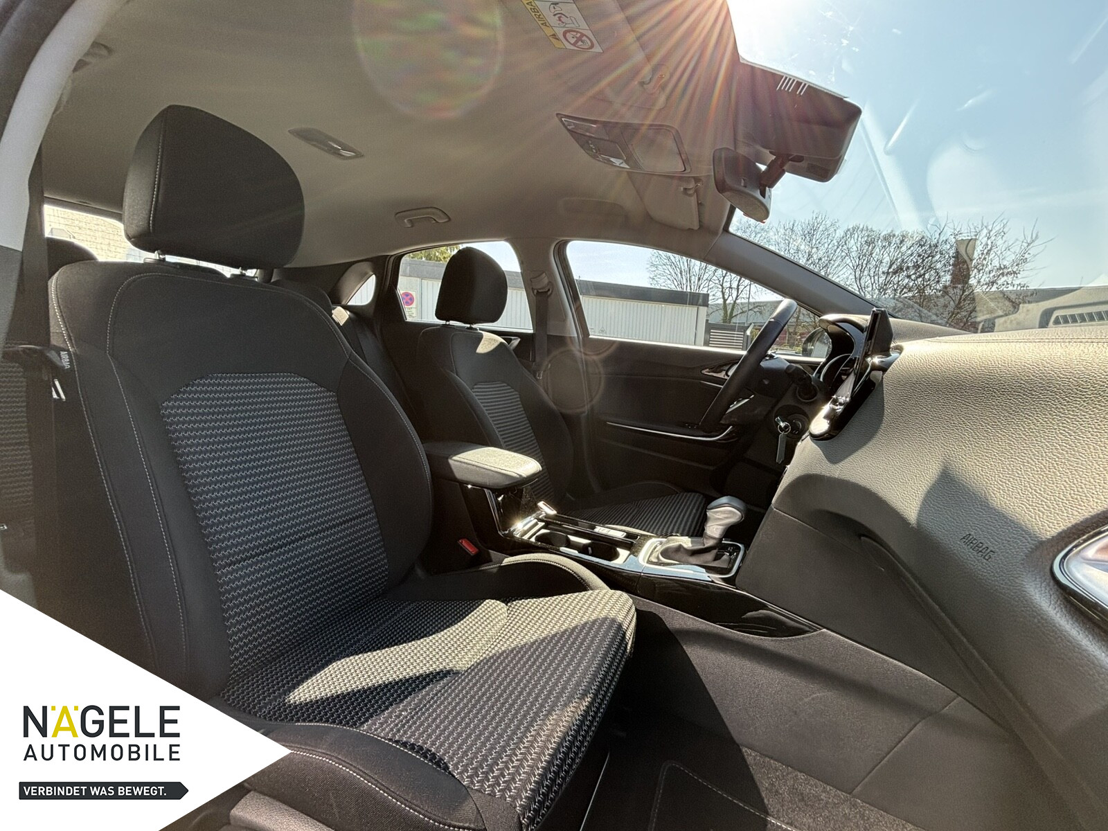 Ceed 1.5 T-GDI DCT|ACC+NAVI+SHZ+CARPLAY+KAMERA