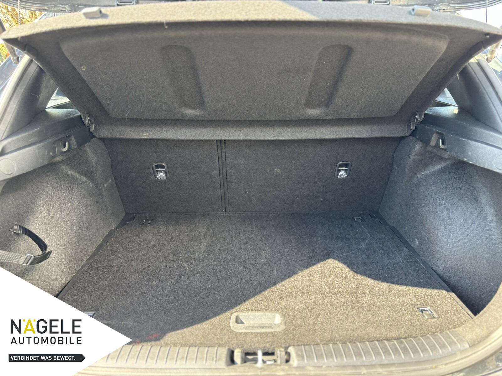 Ceed 1.5 T-GDI DCT|ACC+NAVI+SHZ+CARPLAY+KAMERA