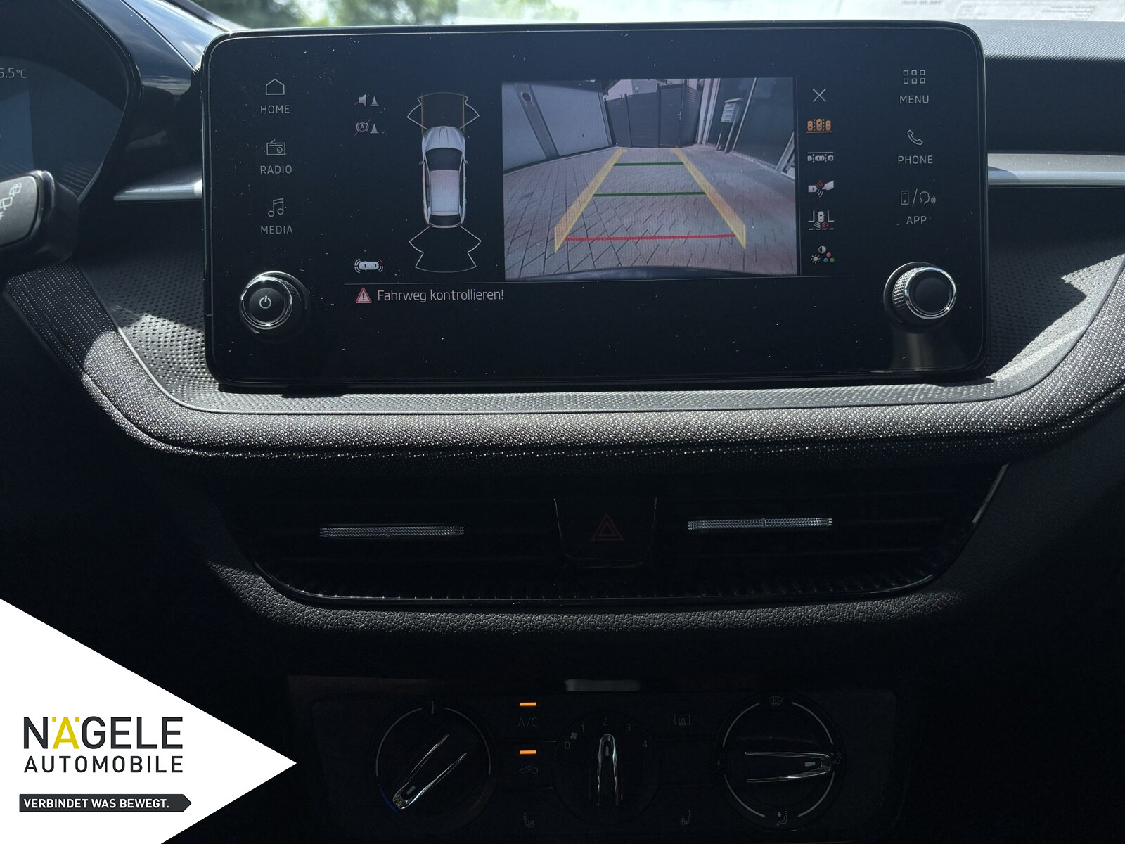 Fabia 1.0 MPI Selection|SHZ+KAMERA+PDC+CARPLAY