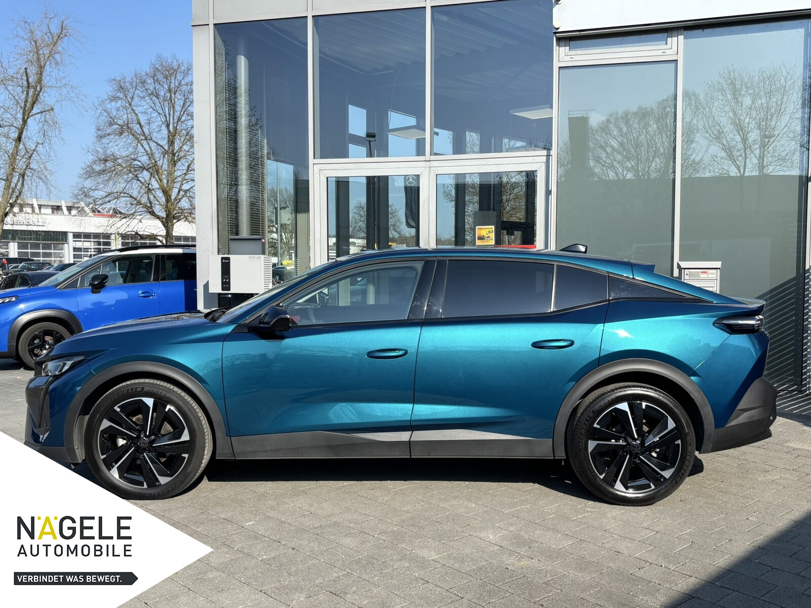 408 1.2 PURETECH+ALLURE+360°+SITZH+NAVI+CARPLAY