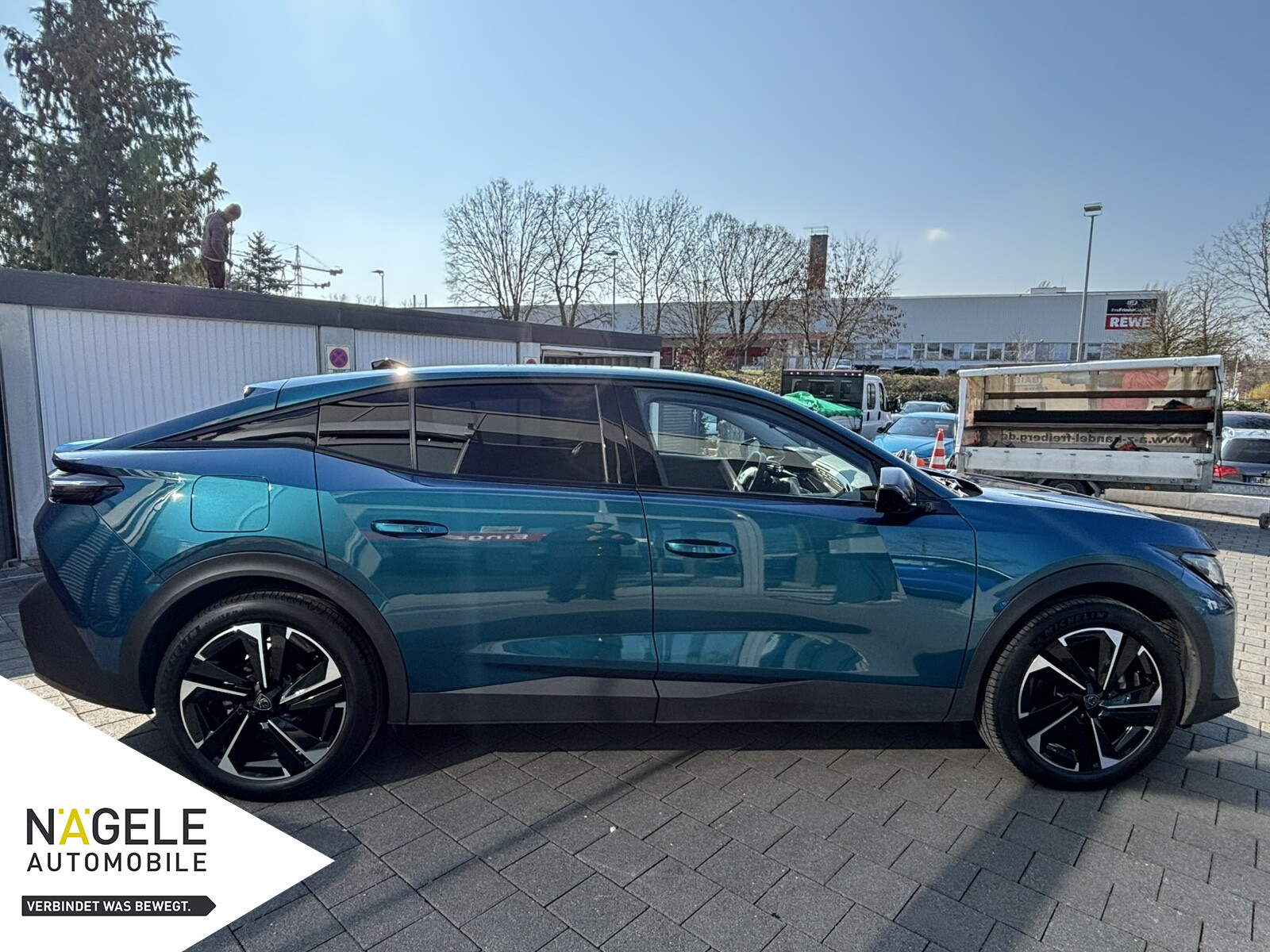 408 1.2 PURETECH+ALLURE+360°+SITZH+NAVI+CARPLAY