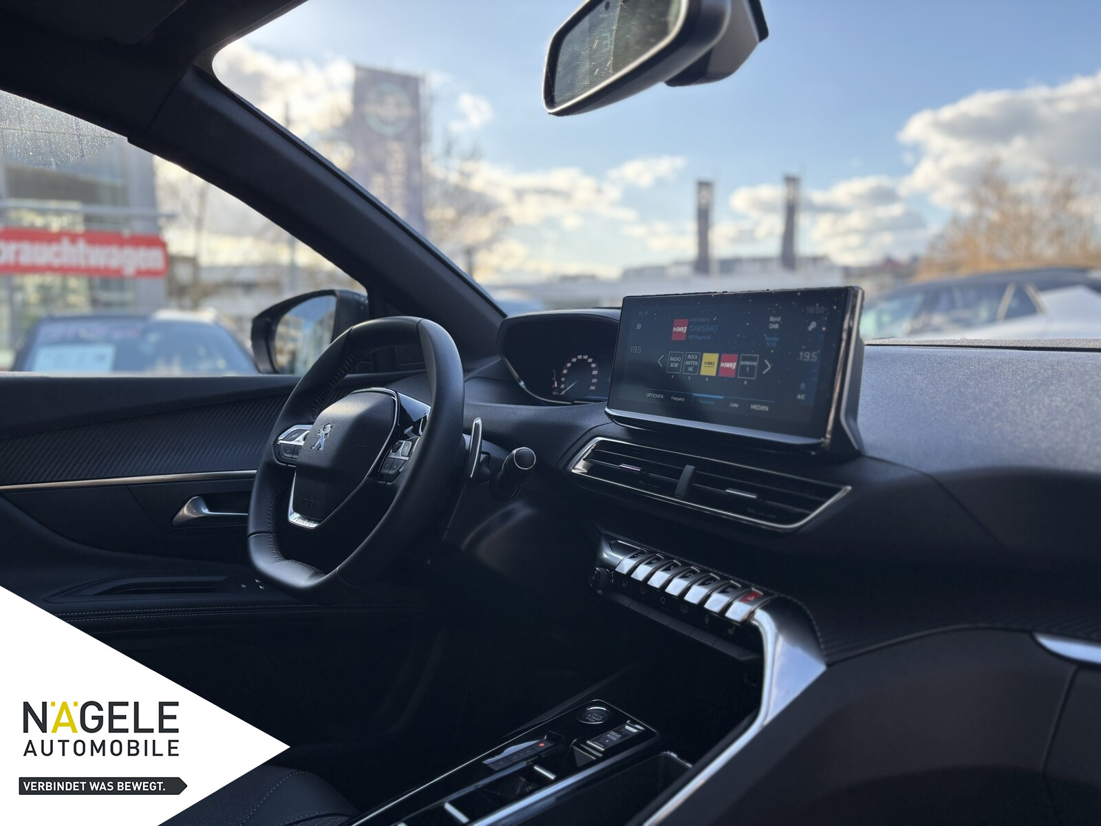 3008 1.2 Hybrid ALLURE+KAMERA+SITZH+NAVI+CARPLAY