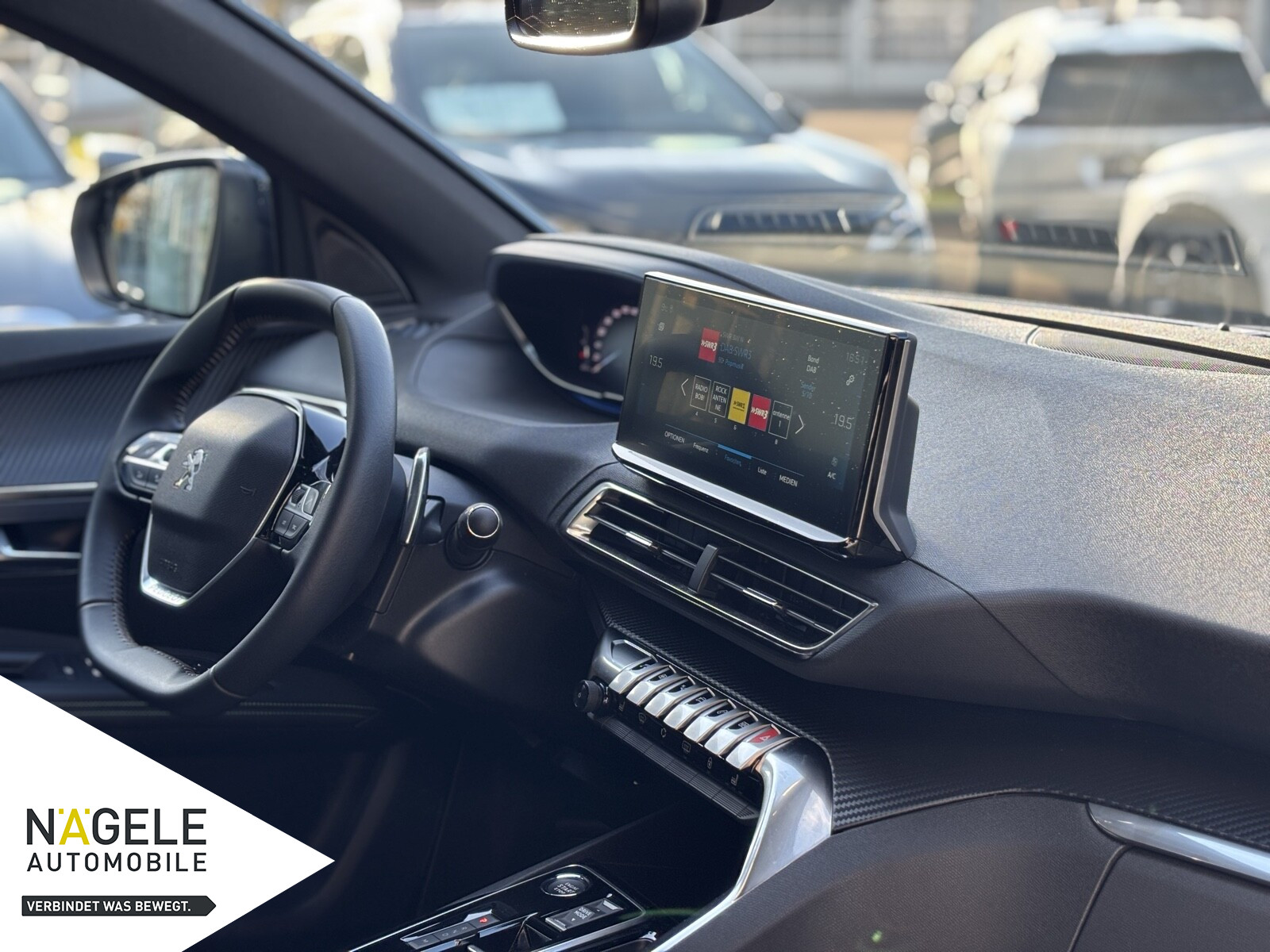 3008 1.2 Hybrid ALLURE+KAMERA+SITZH+NAVI+CARPLAY