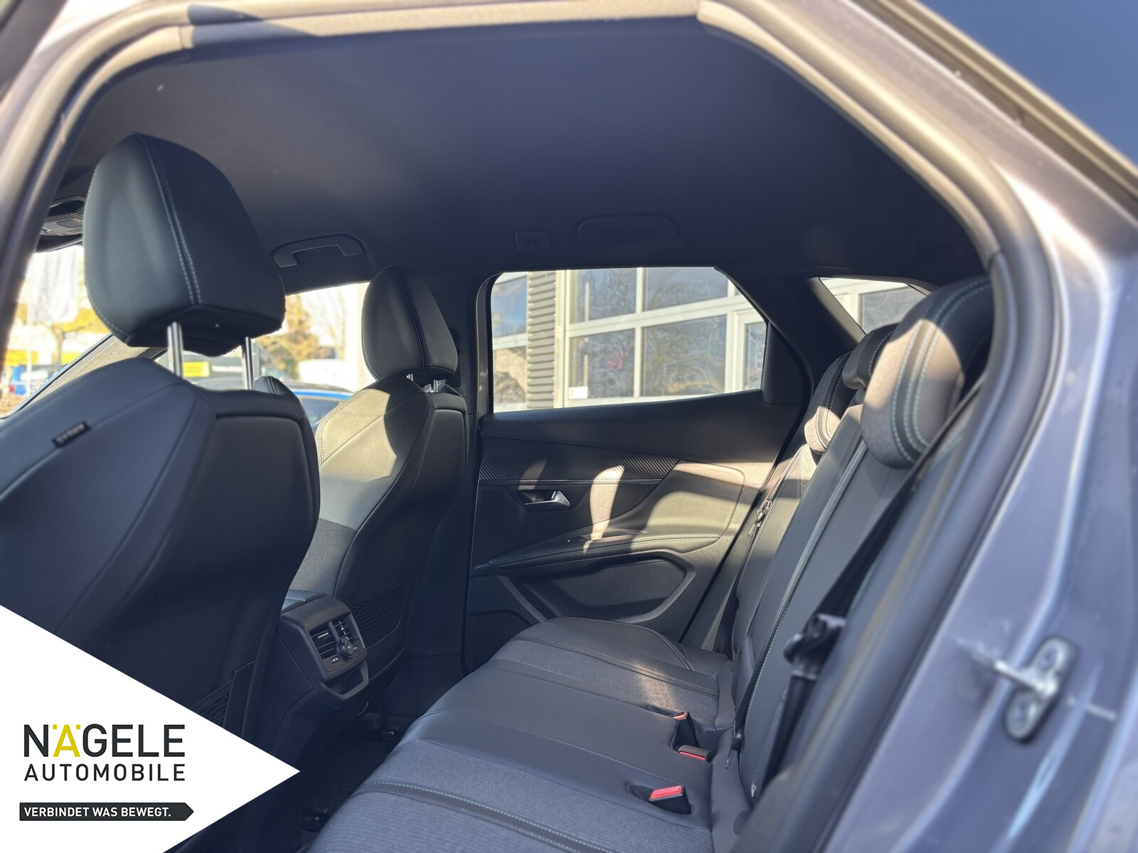 3008 1.2 Hybrid ALLURE+KAMERA+SITZH+NAVI+CARPLAY